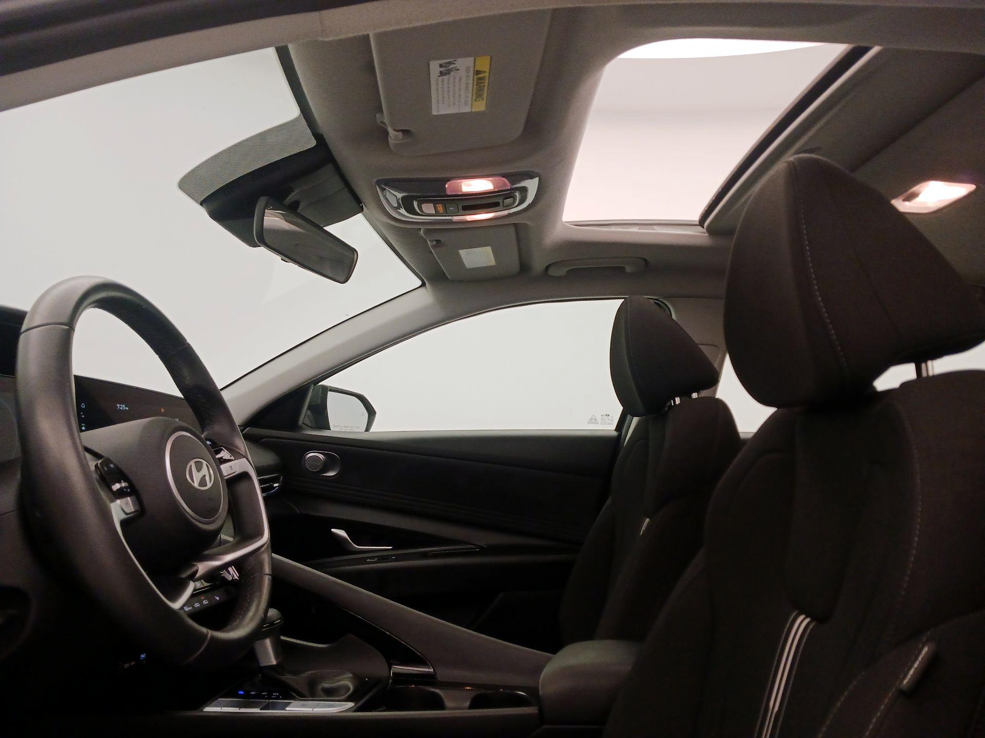 Thumbnail: 2025 Hyundai Elantra - 20