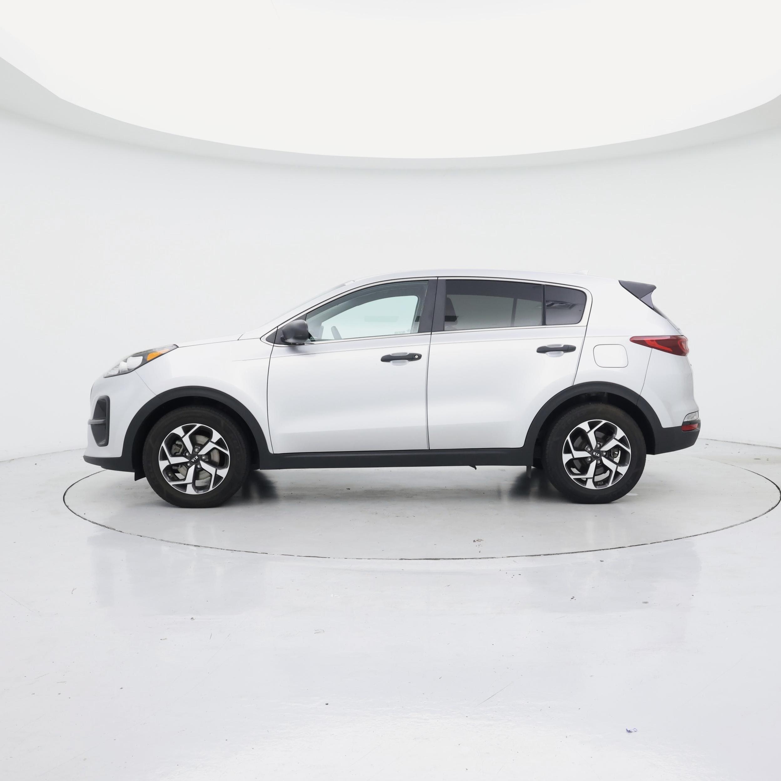 Thumbnail: 2020 Kia Sportage - 3