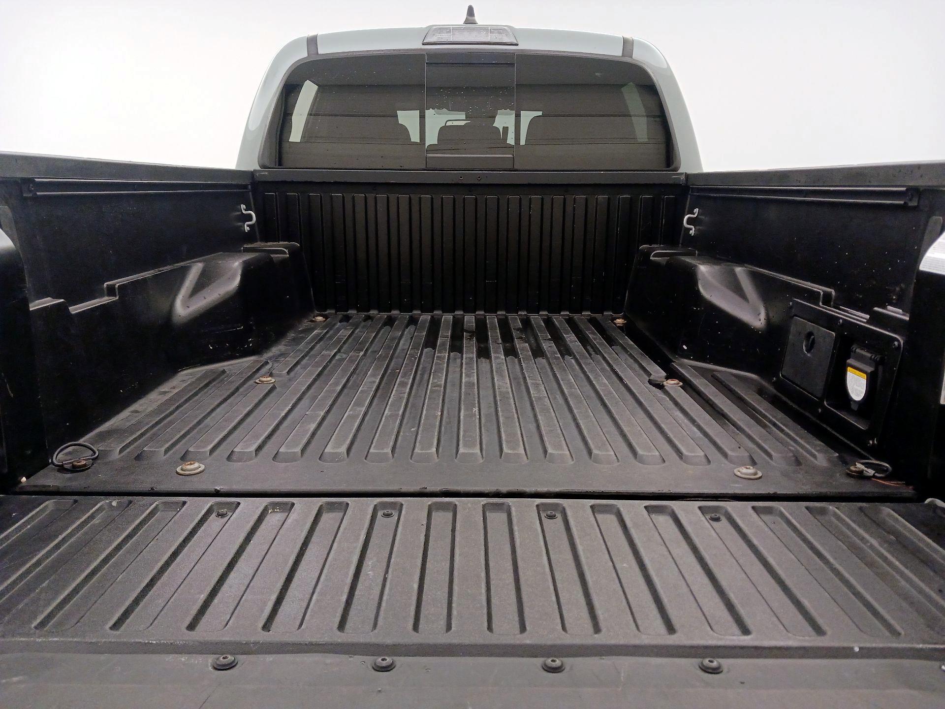 Thumbnail: 2023 Toyota Tacoma - 20