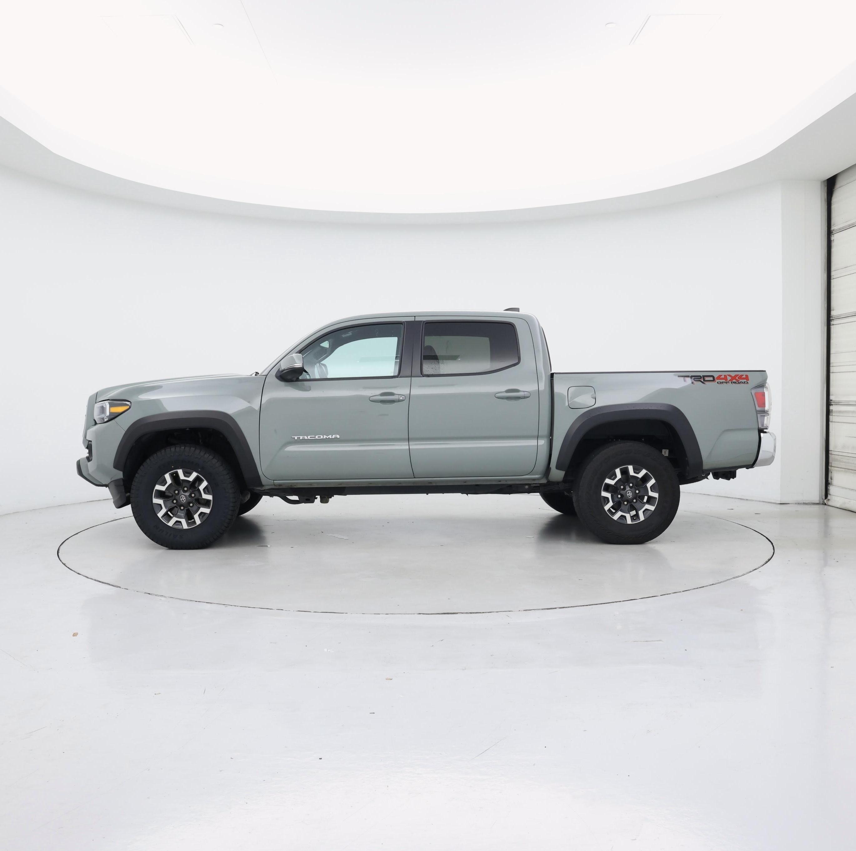 Thumbnail: 2023 Toyota Tacoma - 3