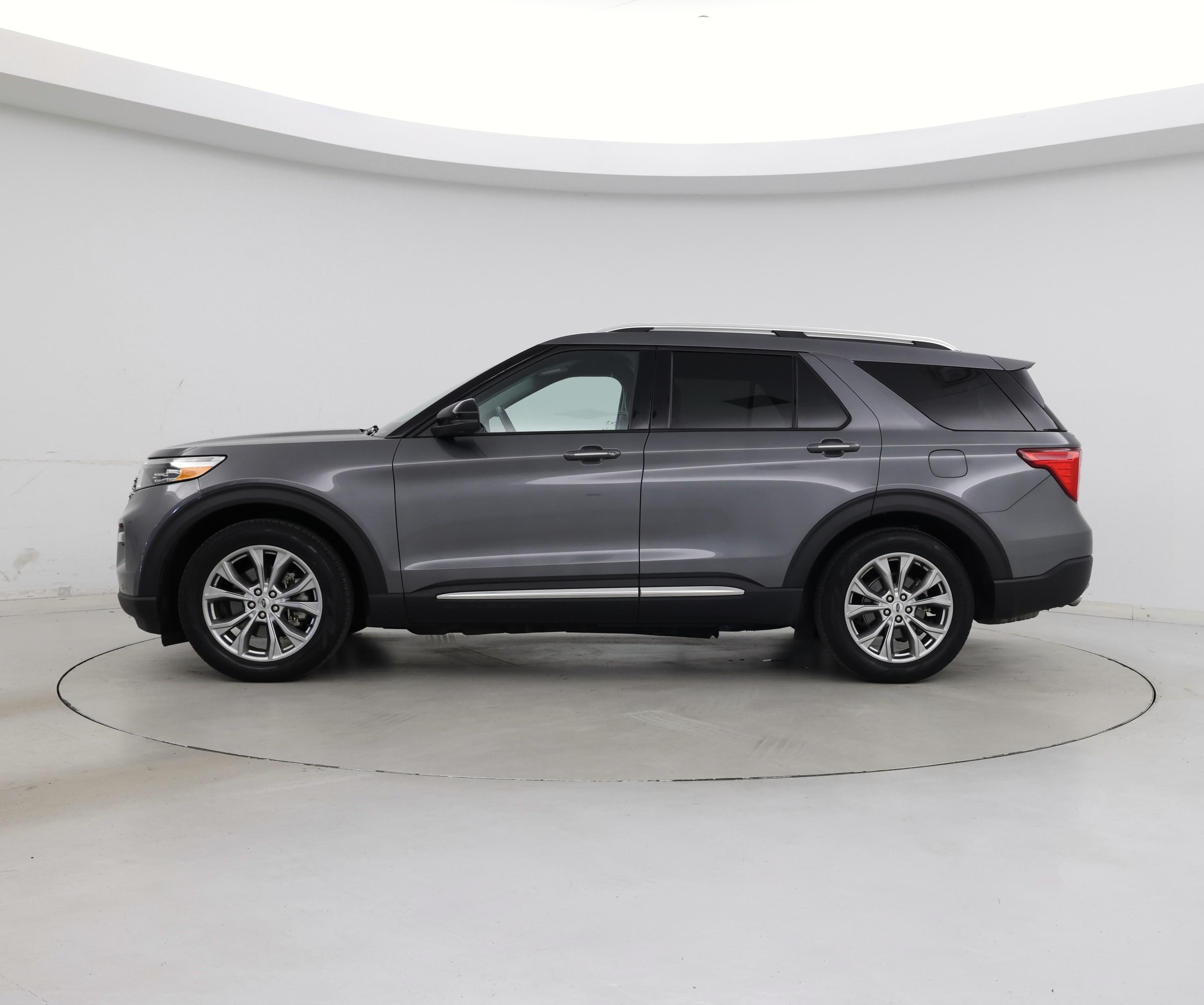 Thumbnail: 2021 Ford Explorer - 3