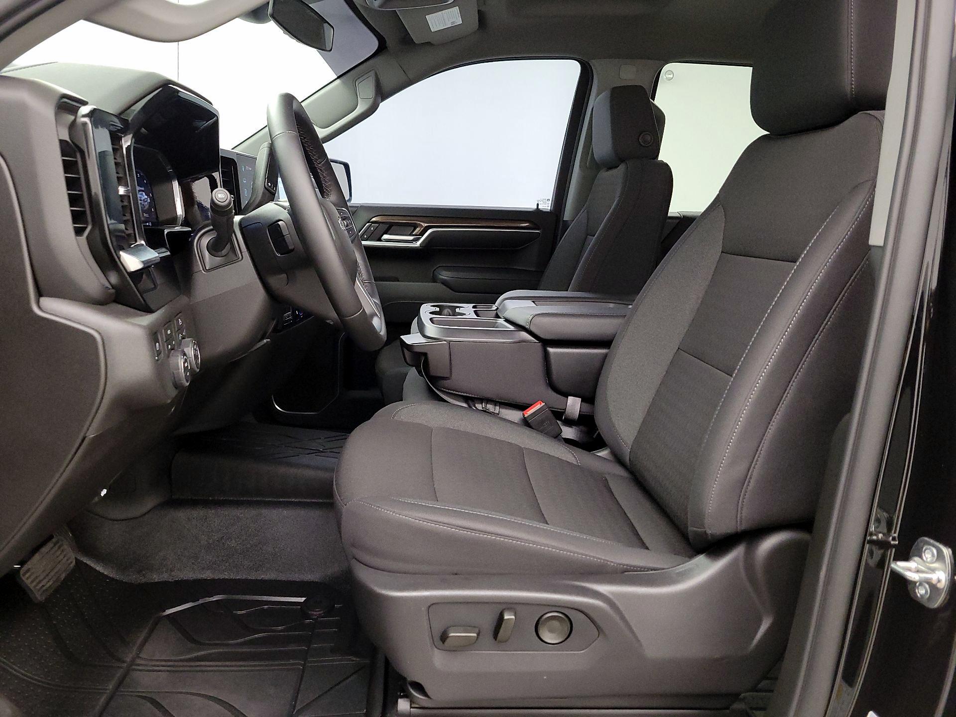 Thumbnail: 2026 Chevrolet Silverado 1500 - 11