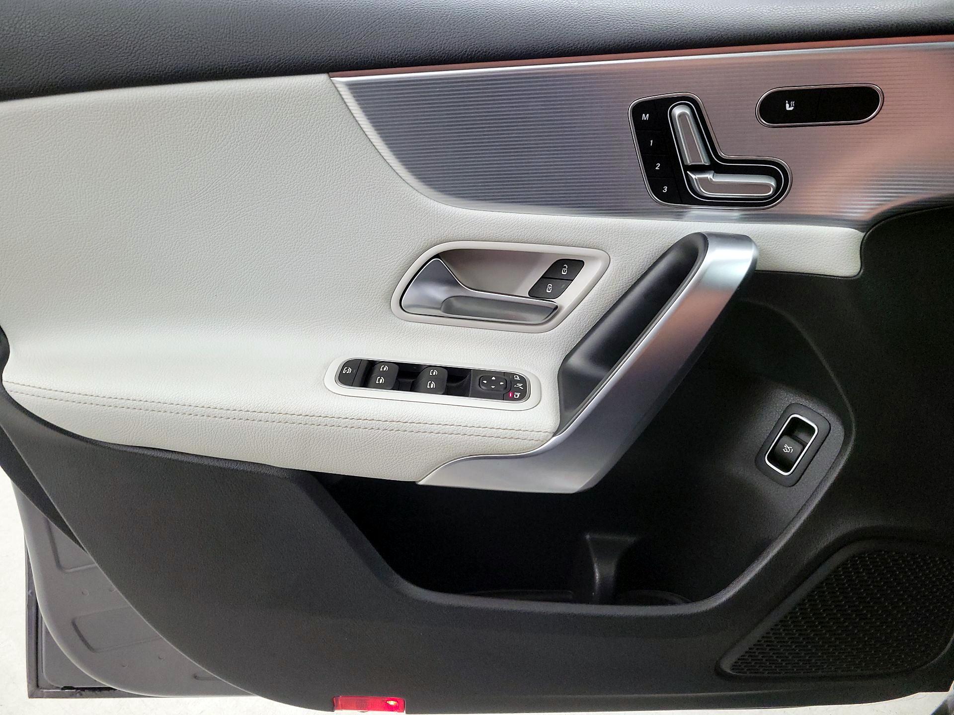 Thumbnail: 2022 Mercedes-Benz A-Class - 12