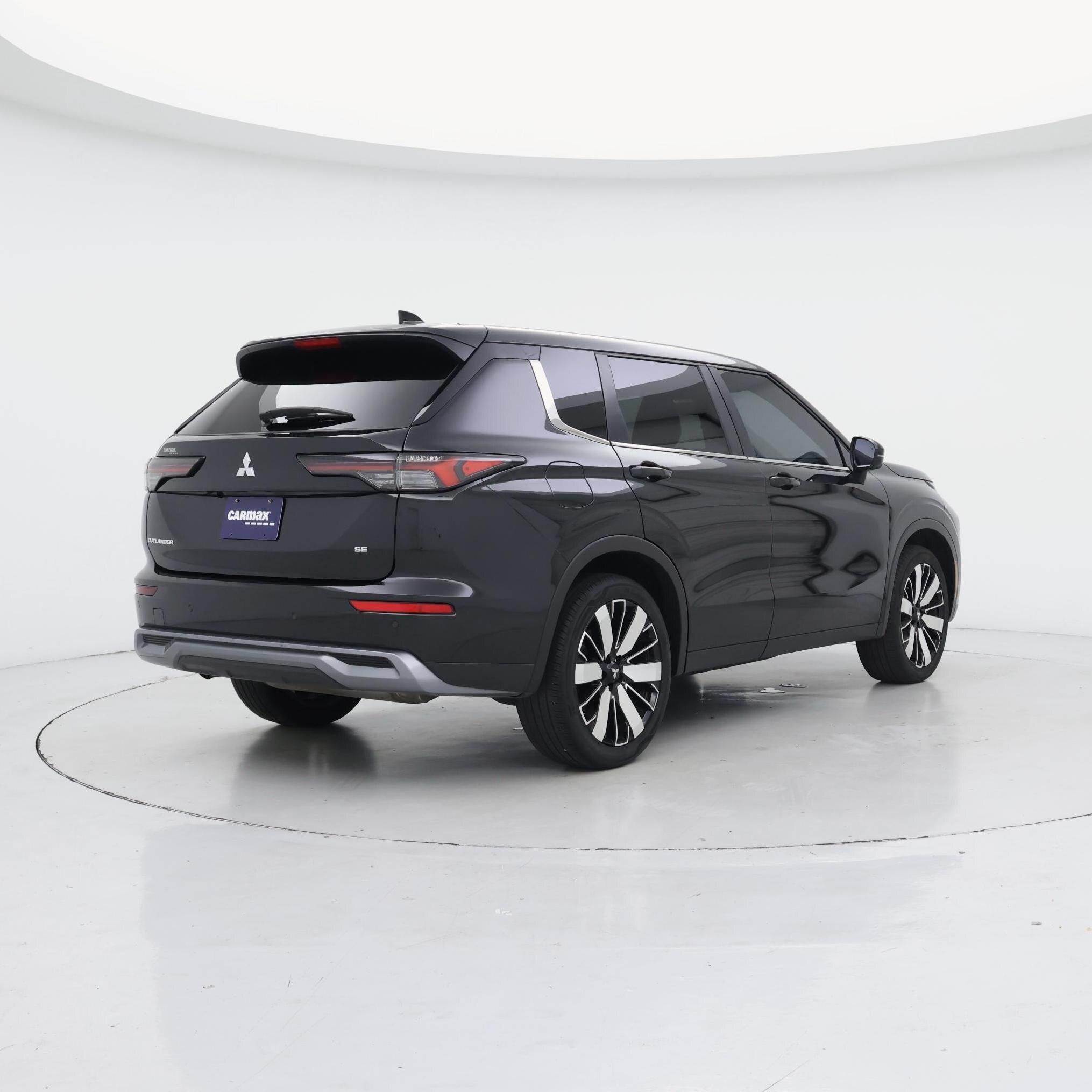 Thumbnail: 2025 Mitsubishi Outlander - 8