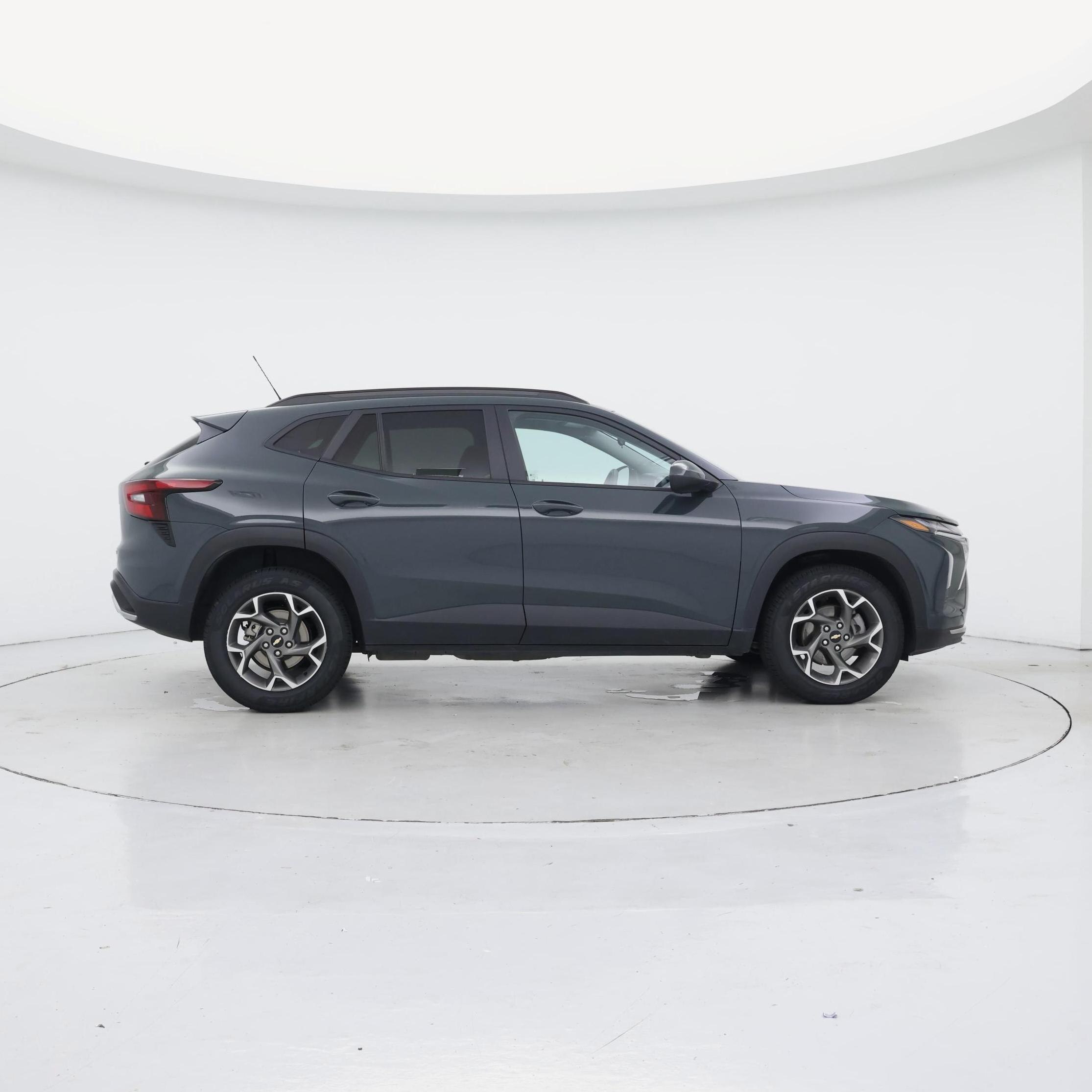 Thumbnail: 2025 Chevrolet Trax - 7