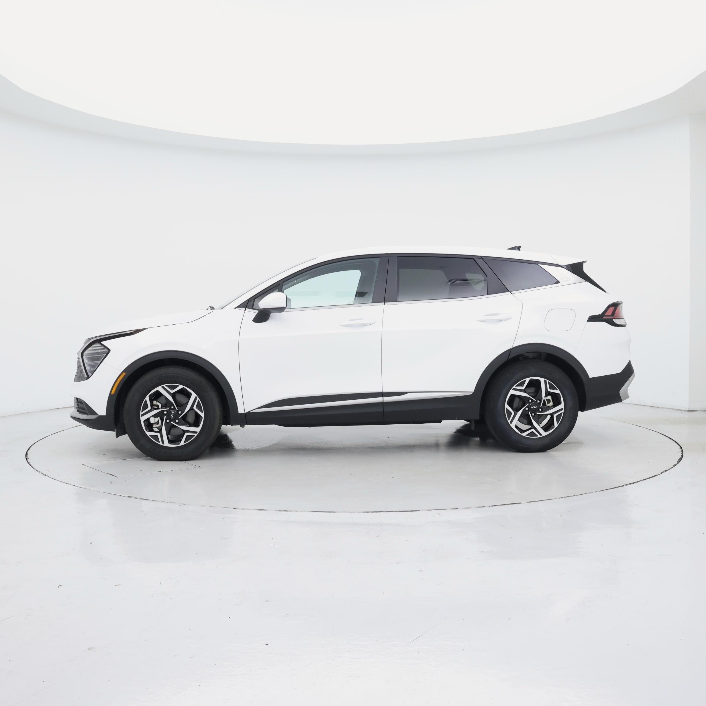 Thumbnail: 2025 Kia Sportage - 3