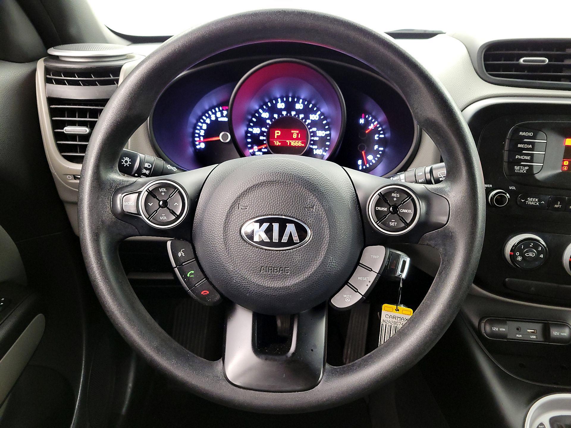 Thumbnail: 2016 Kia Soul - 10