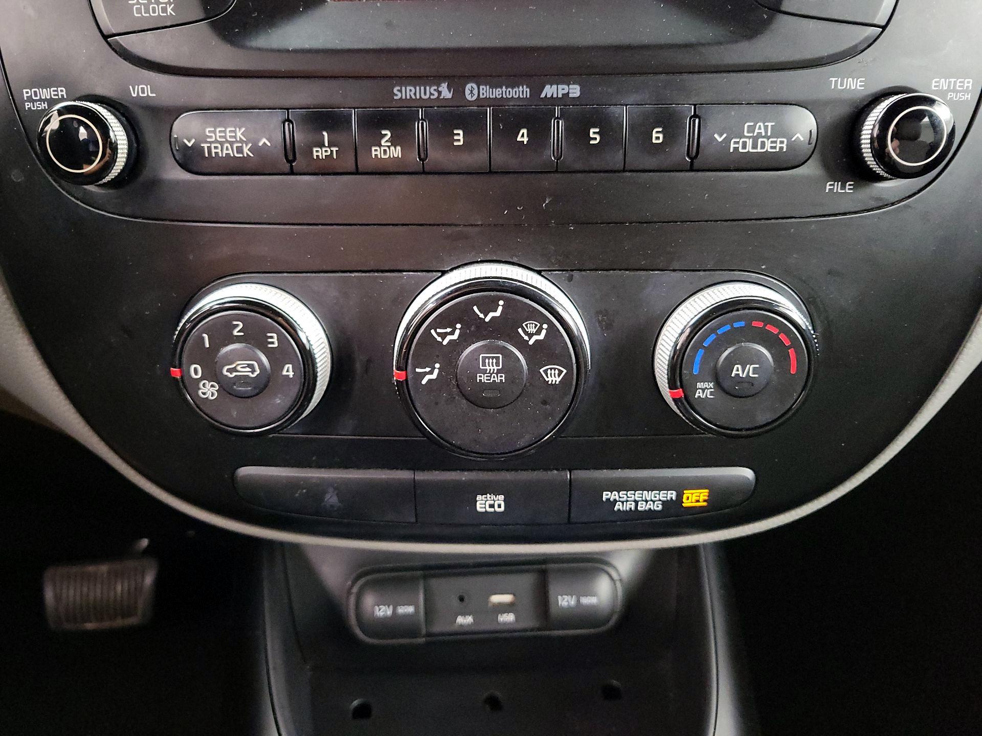Thumbnail: 2016 Kia Soul - 15