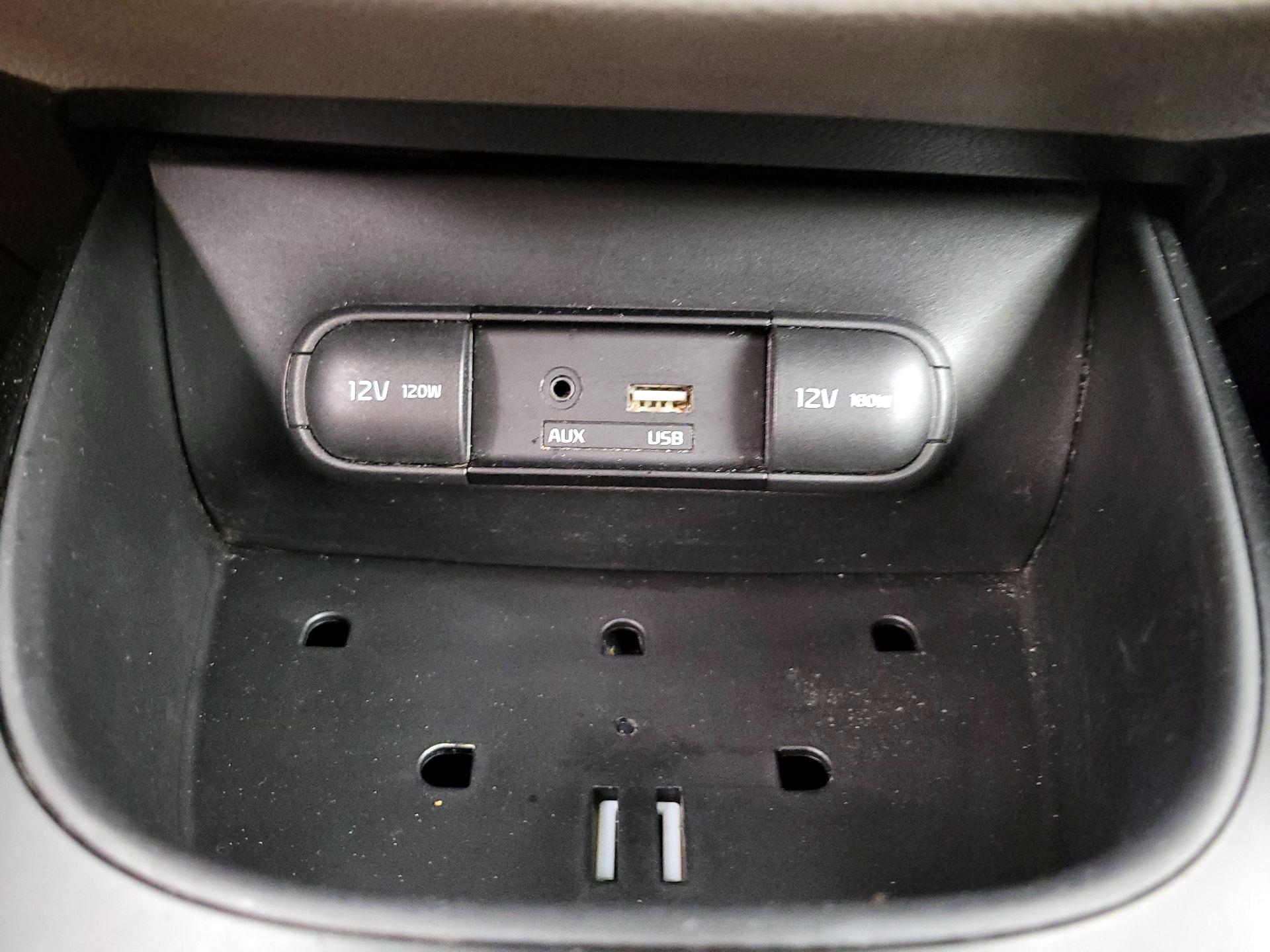 Thumbnail: 2016 Kia Soul - 17