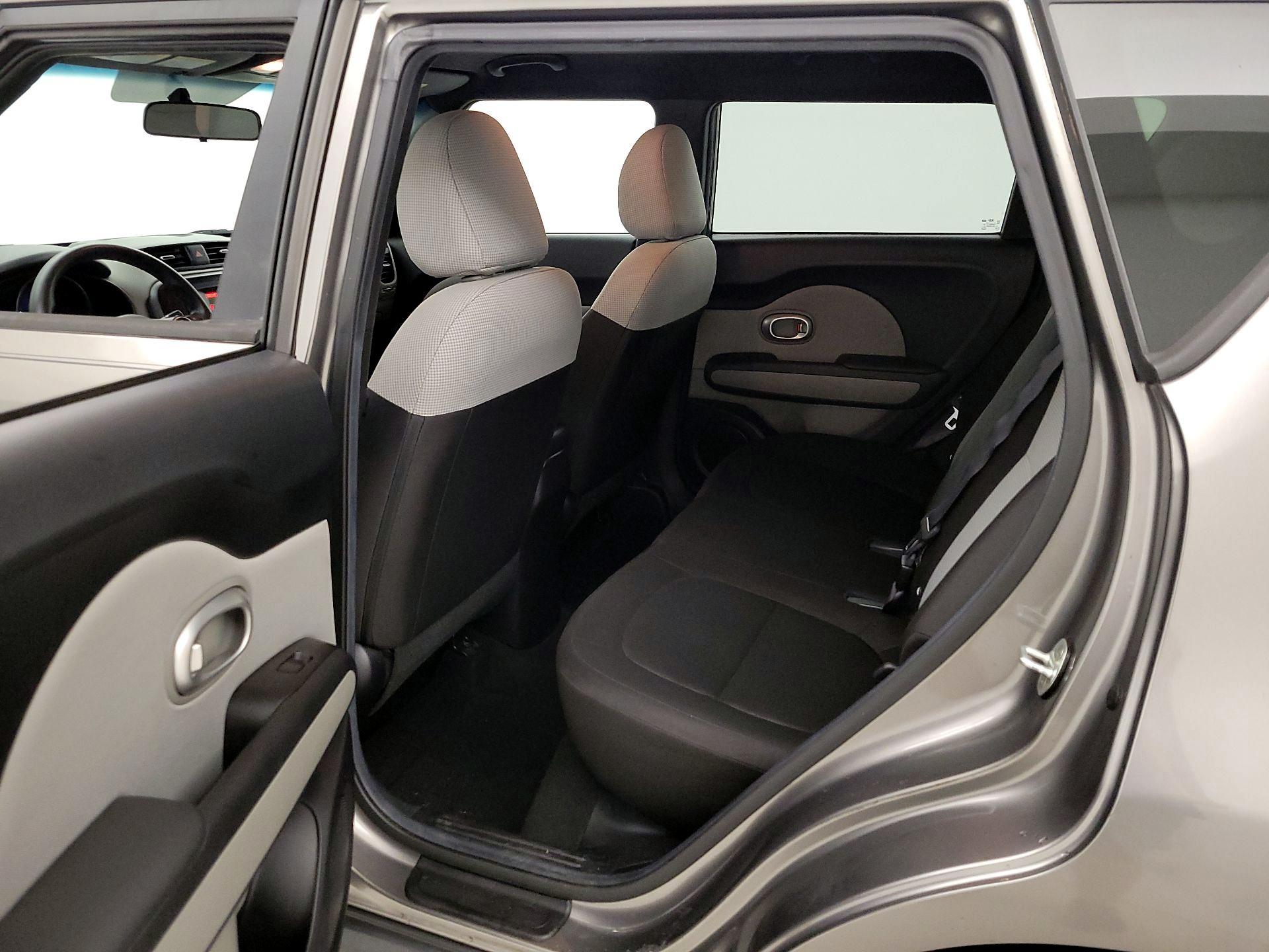Thumbnail: 2016 Kia Soul - 18