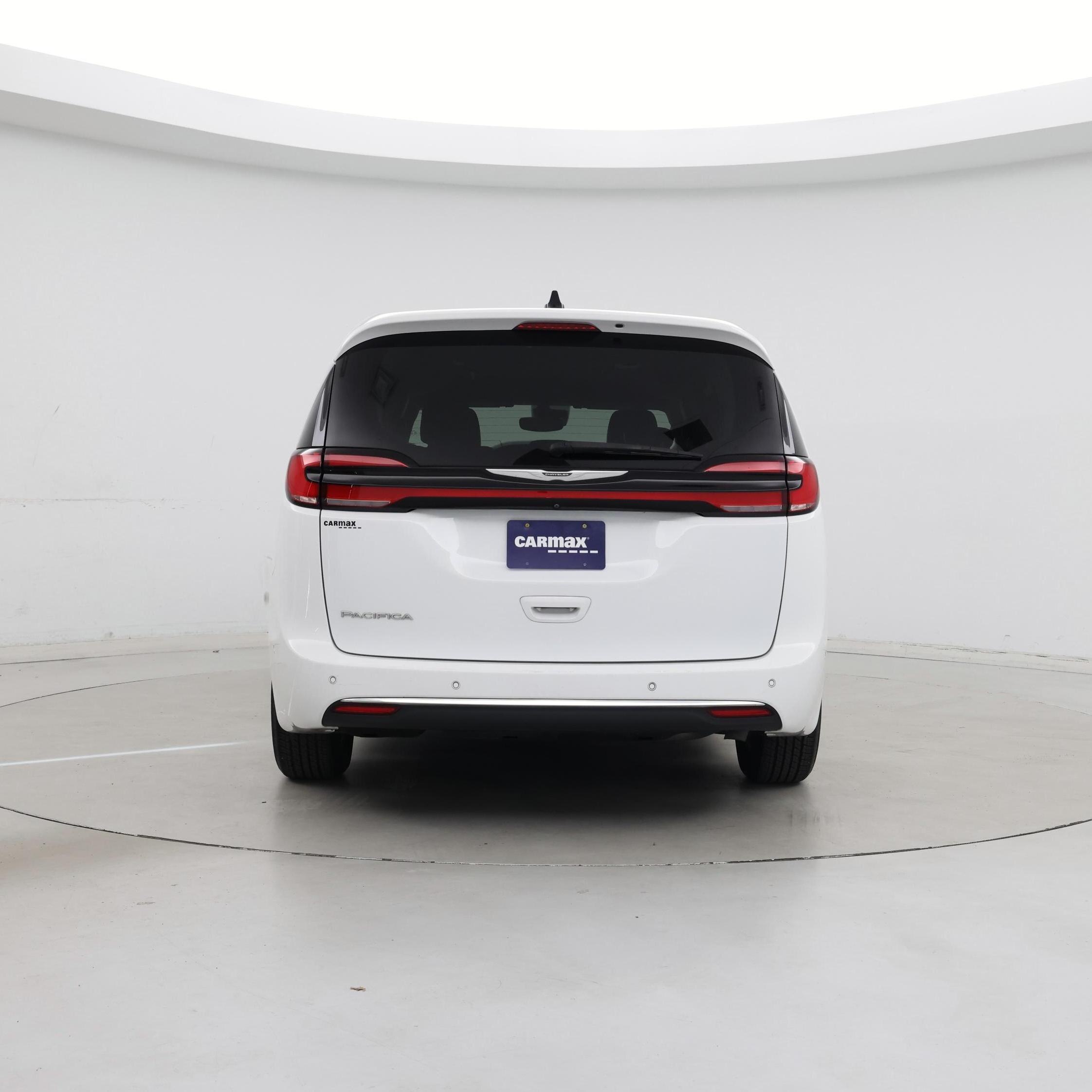 Thumbnail: 2023 Chrysler Pacifica - 6