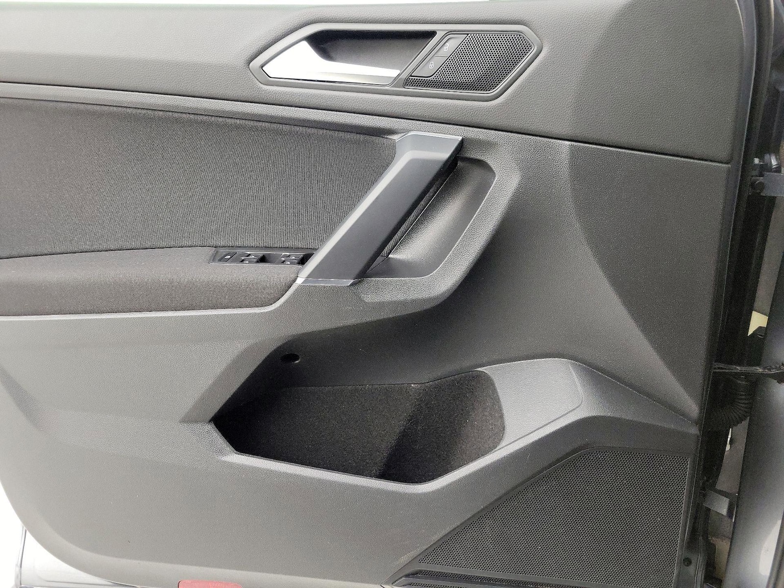 2020 Volkswagen Tiguan S - Photo 13