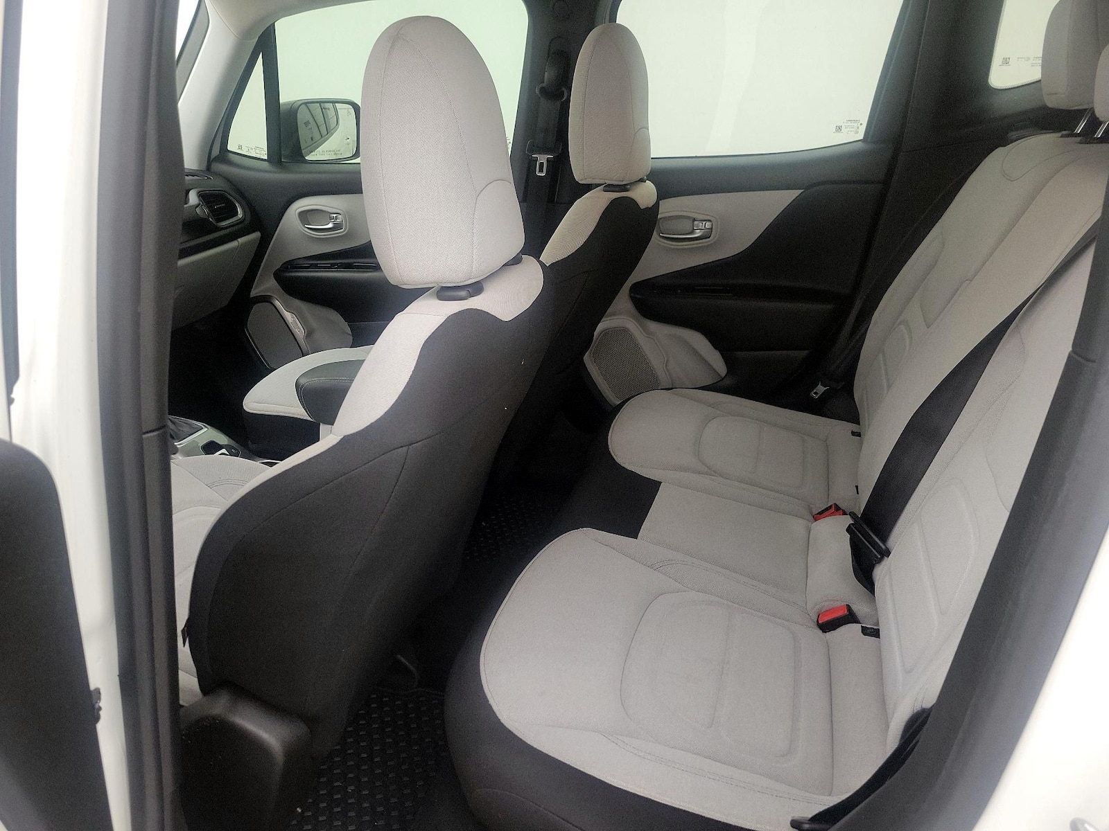2022 Jeep Renegade Latitude - Photo 21