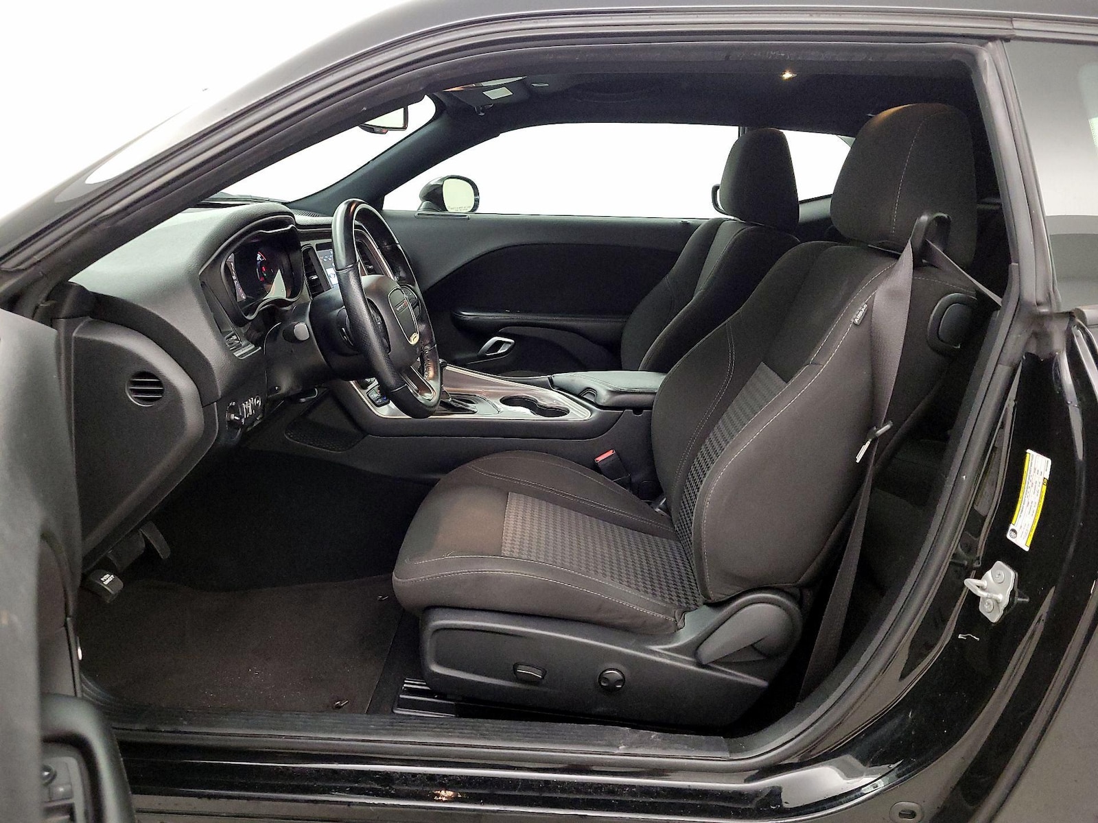 Power Seat(s) & Side Airbags
