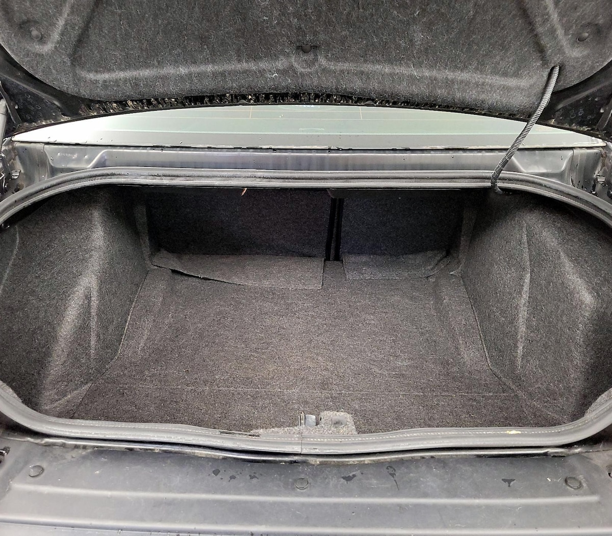 Trunk/Cargo (Seats Up)