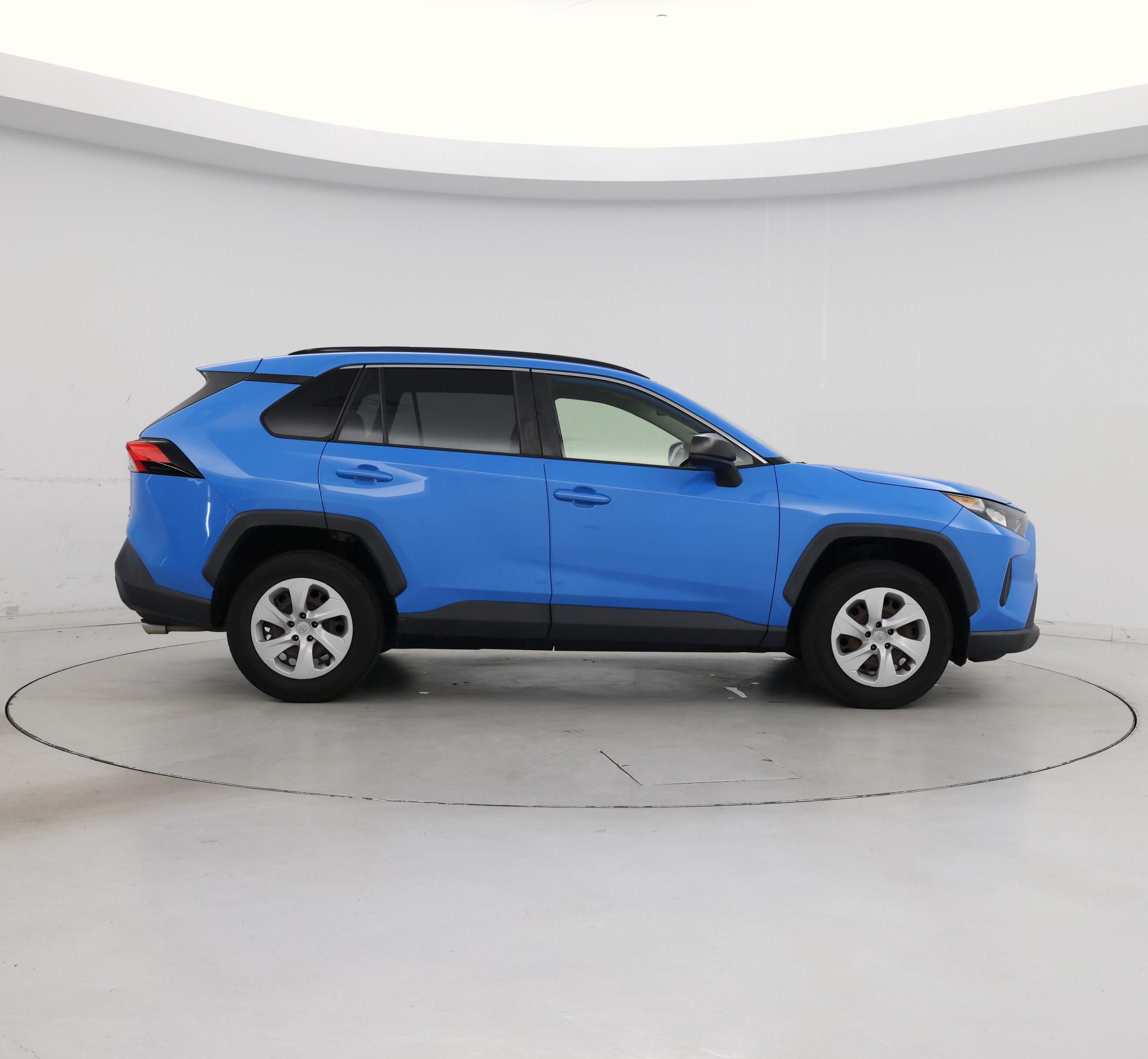 Thumbnail: 2019 Toyota RAV4 - 7