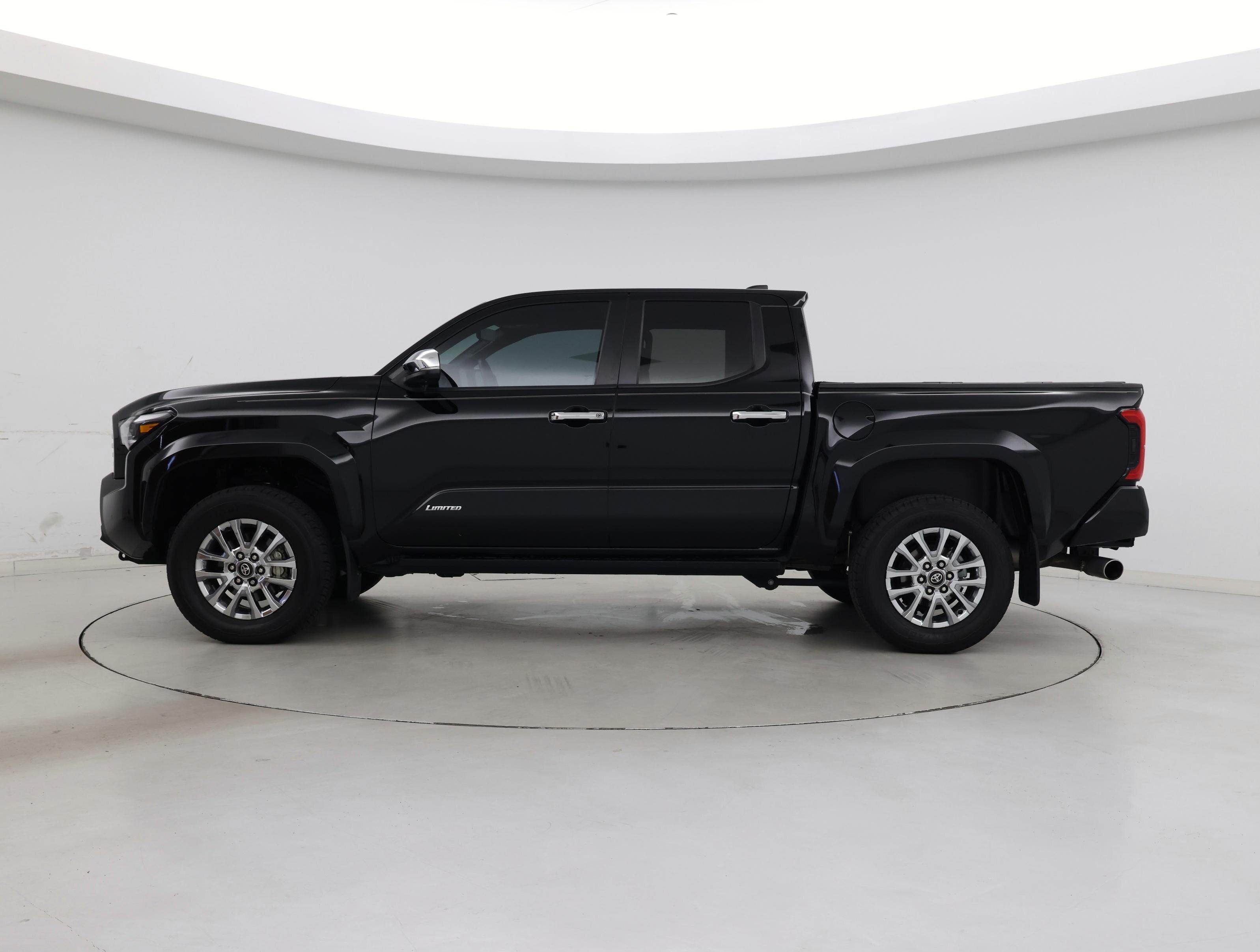 Thumbnail: 2024 Toyota Tacoma - 3