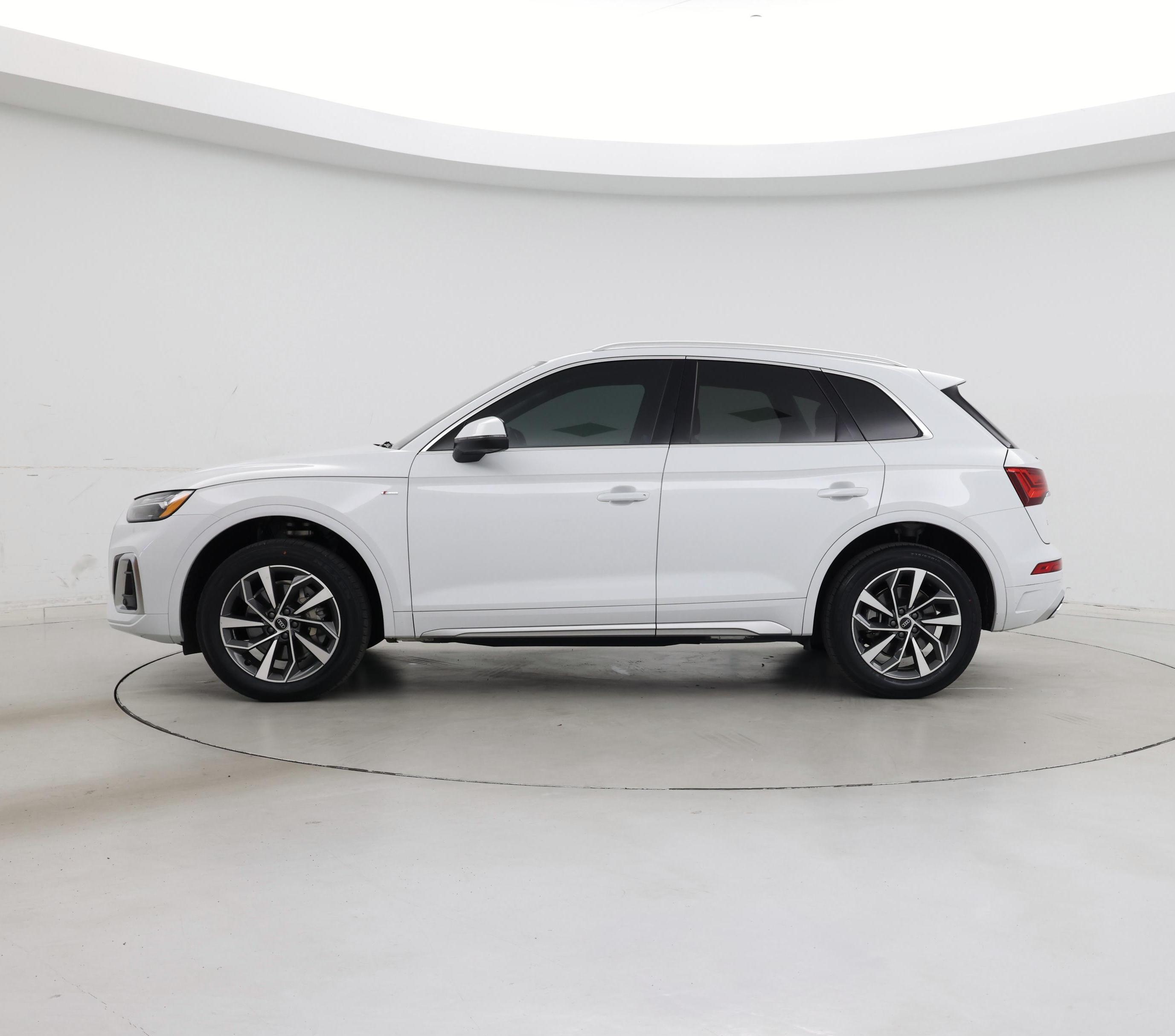 Thumbnail: 2024 Audi Q5 - 3