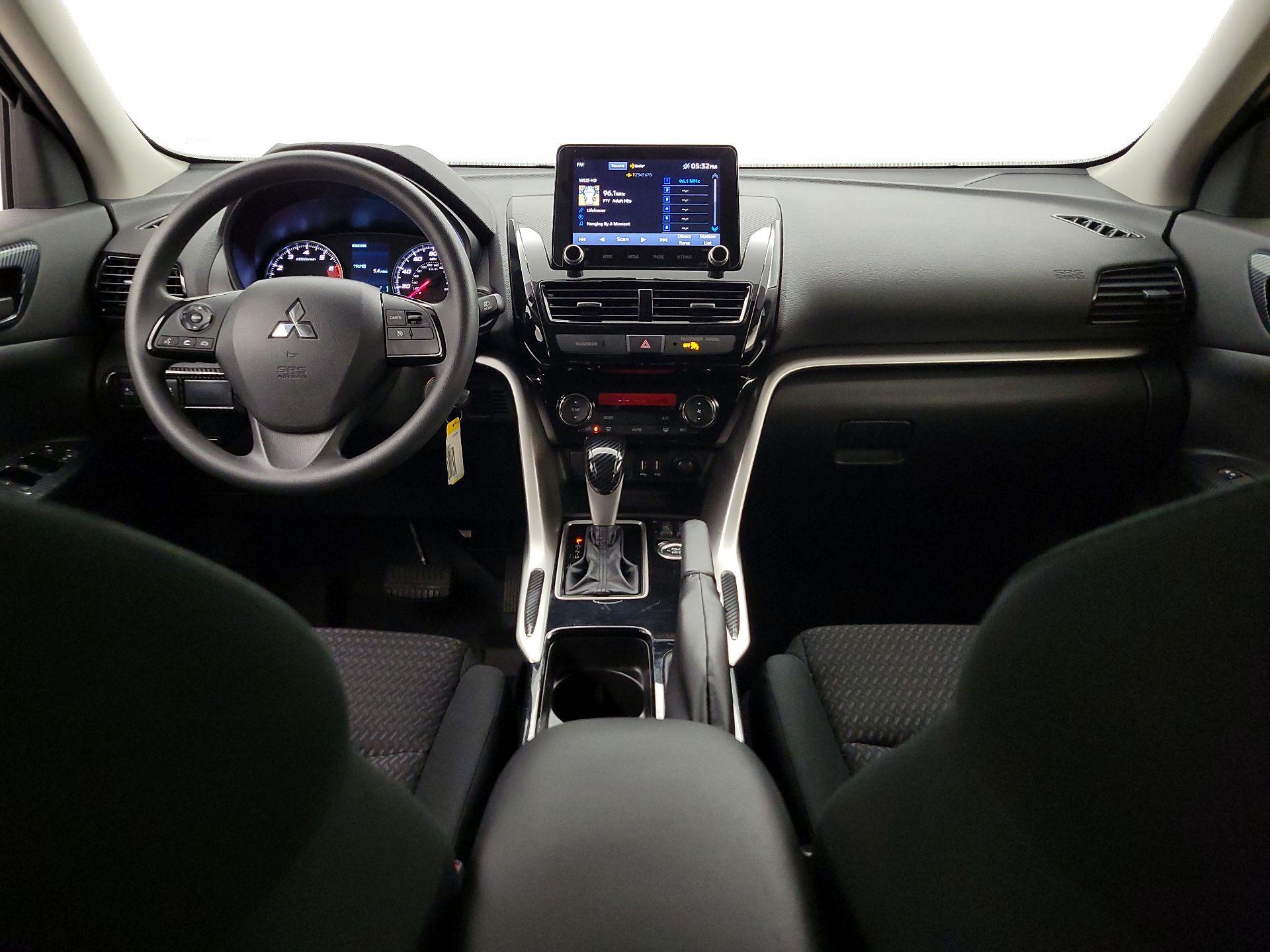 Thumbnail: 2023 Mitsubishi Eclipse Cross - 9