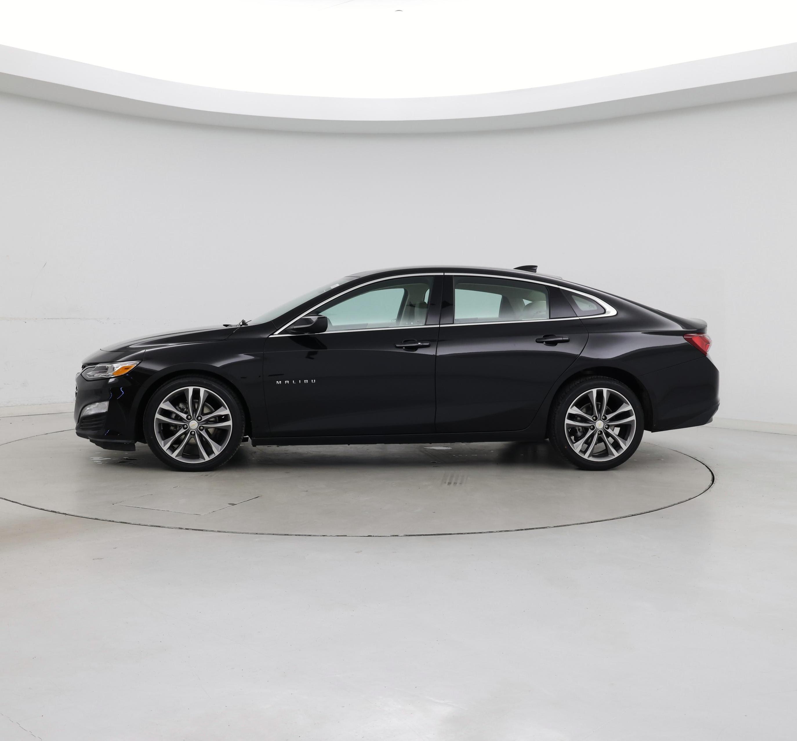 Thumbnail: 2024 Chevrolet Malibu - 3