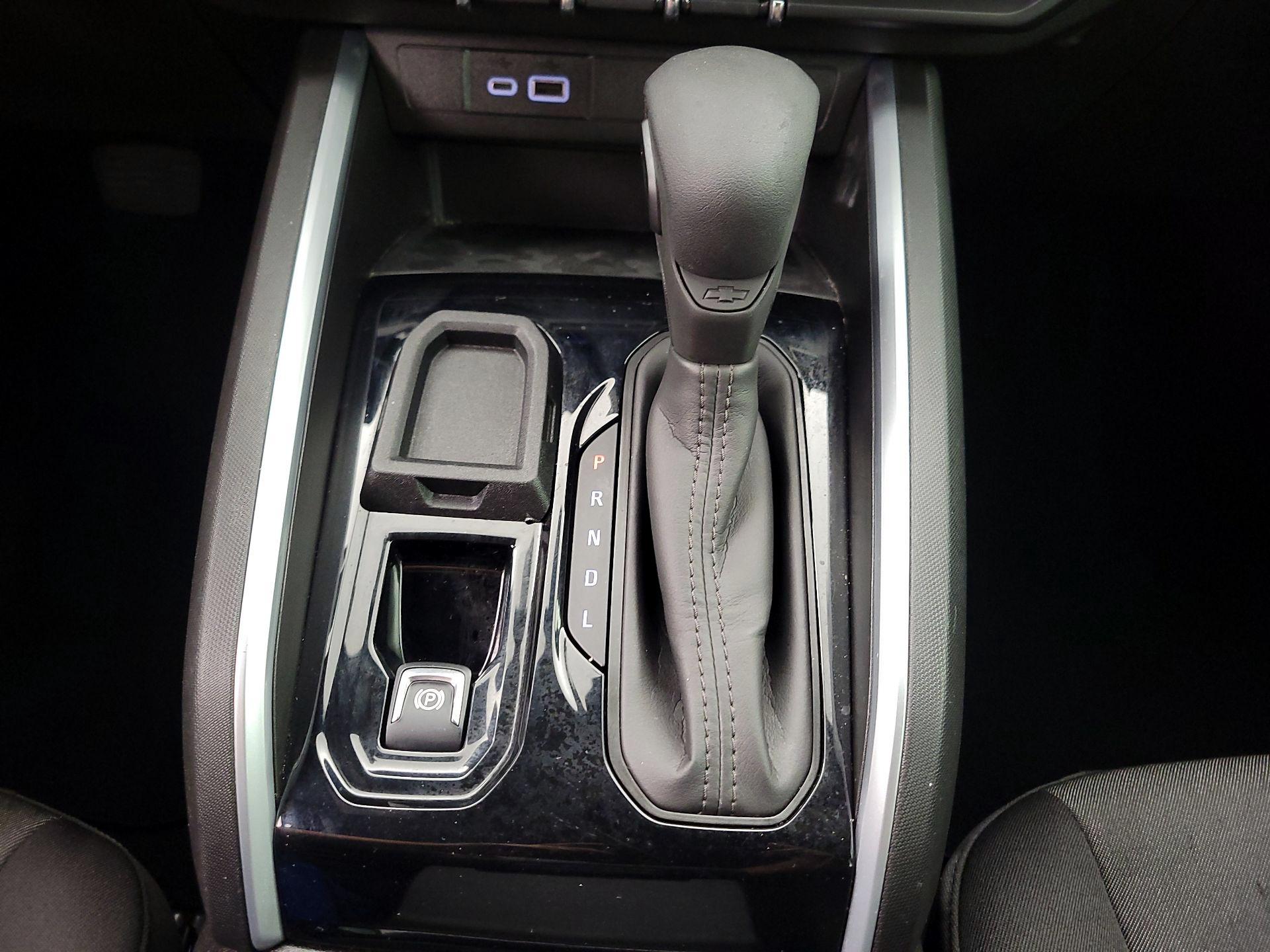 Thumbnail: 2024 Chevrolet Colorado - 16