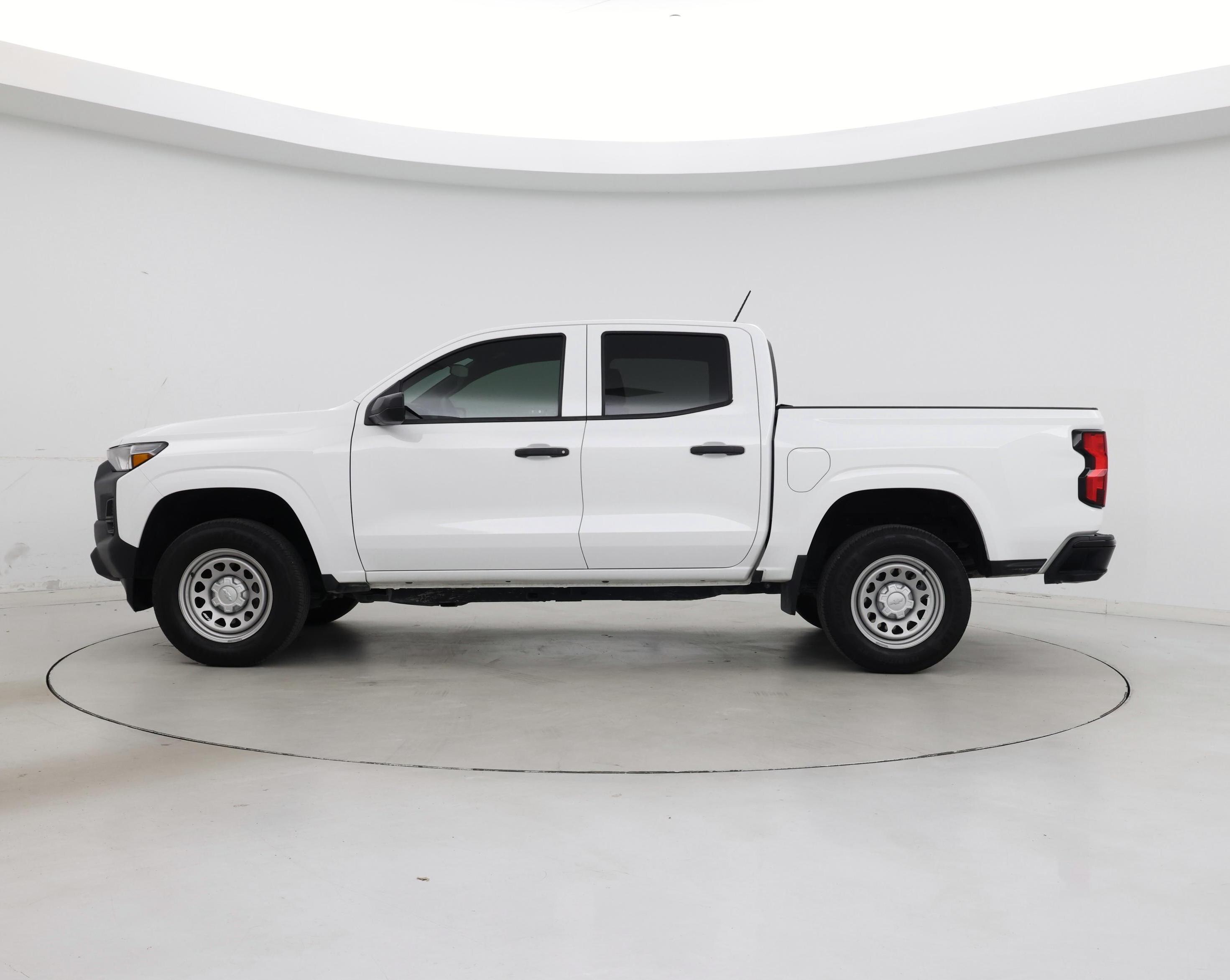 Thumbnail: 2024 Chevrolet Colorado - 3