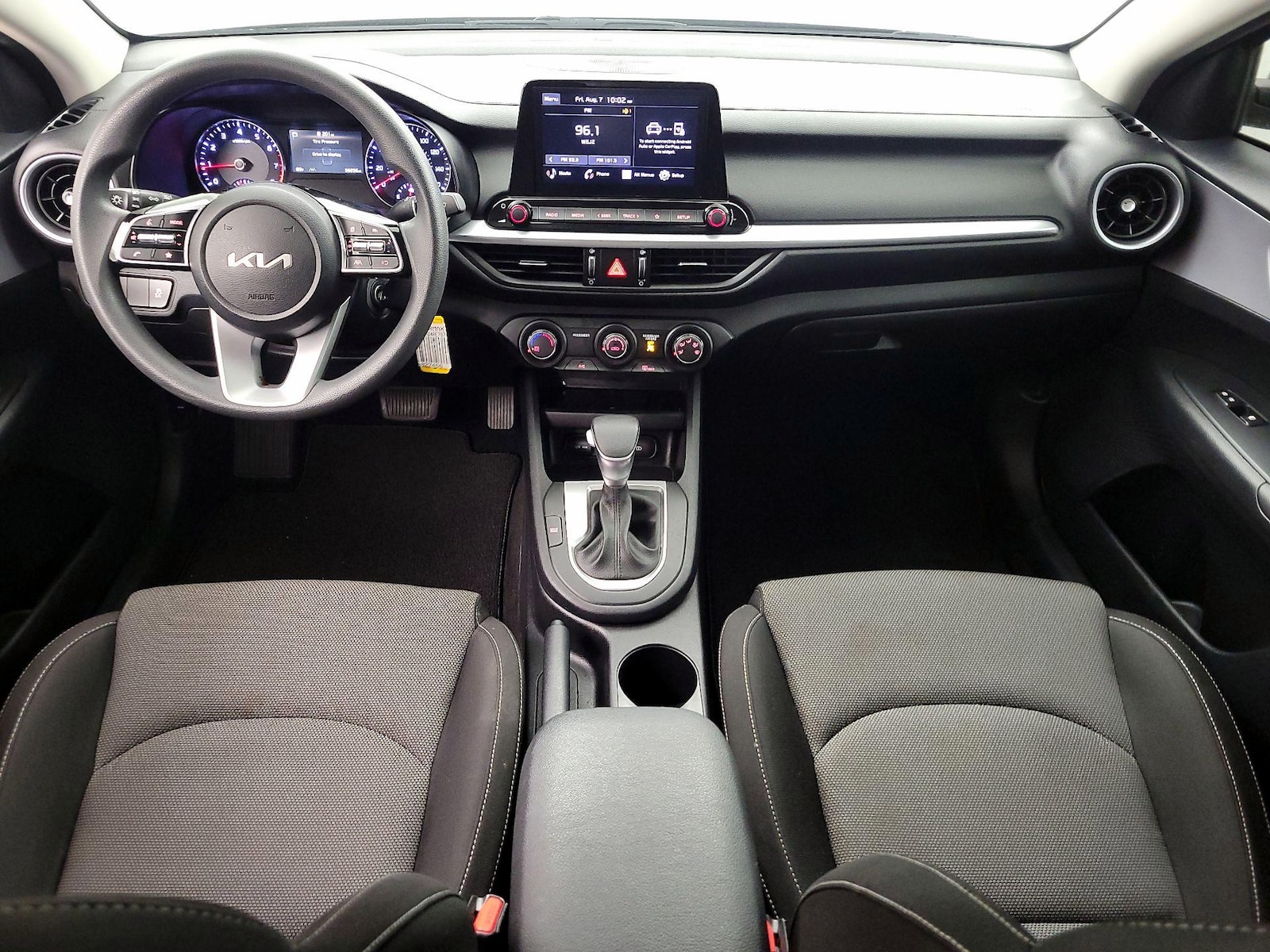 2024 Kia Forte LXS - Photo 10