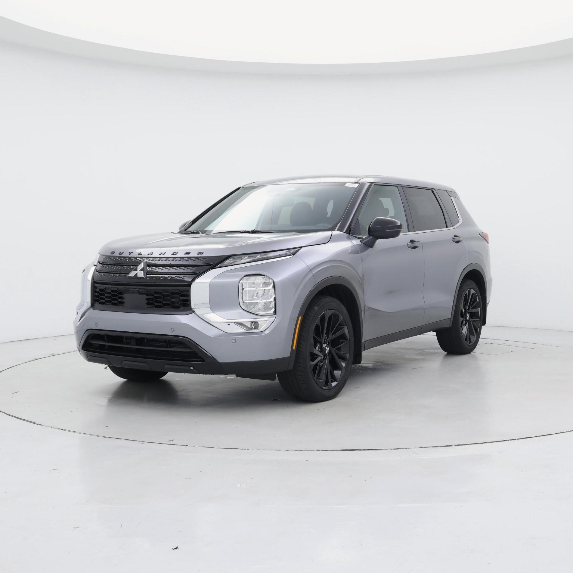 Thumbnail: 2024 Mitsubishi Outlander - 4