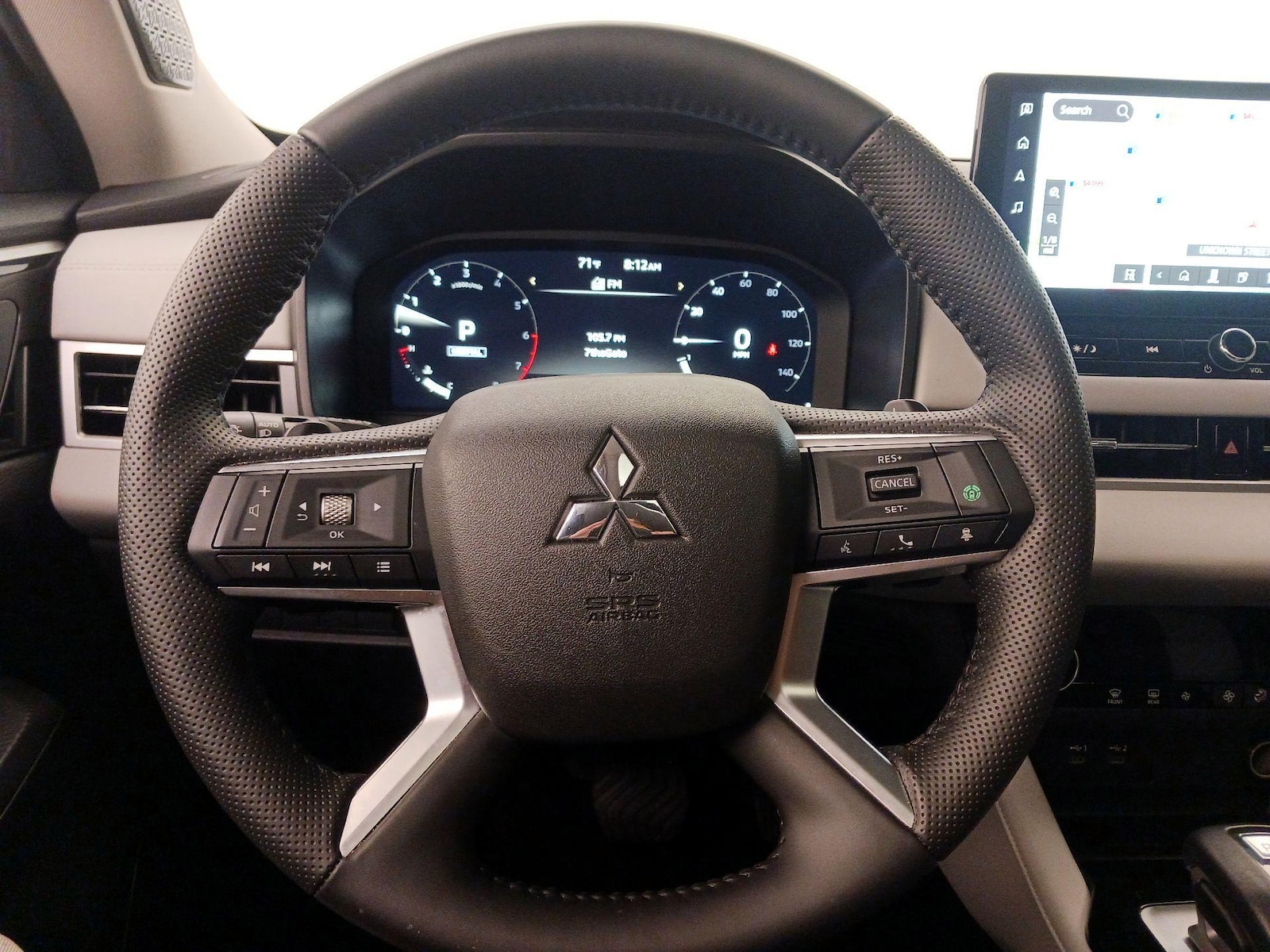 2025 Mitsubishi Outlander SE - Photo 11