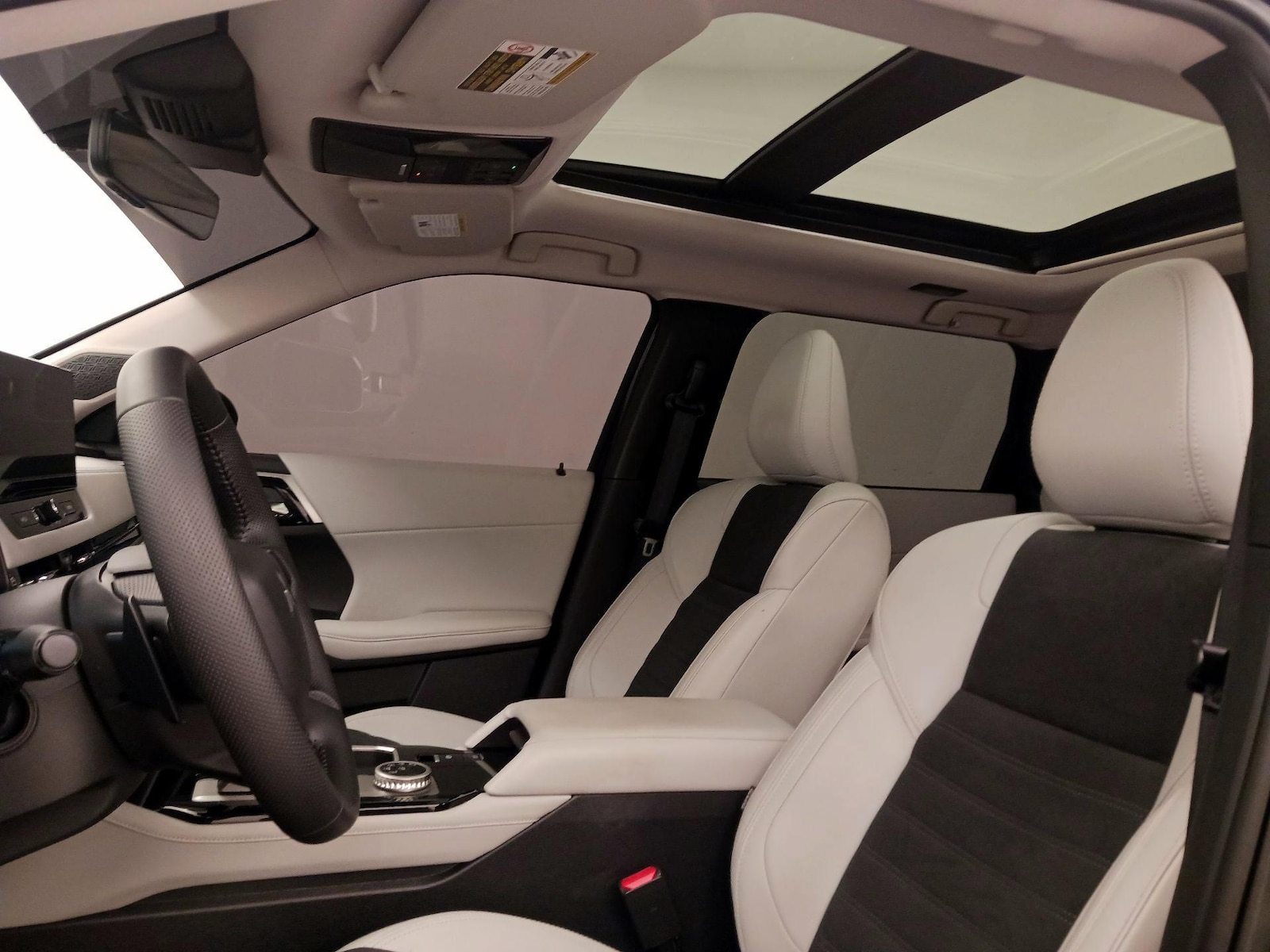2025 Mitsubishi Outlander SE - Photo 21