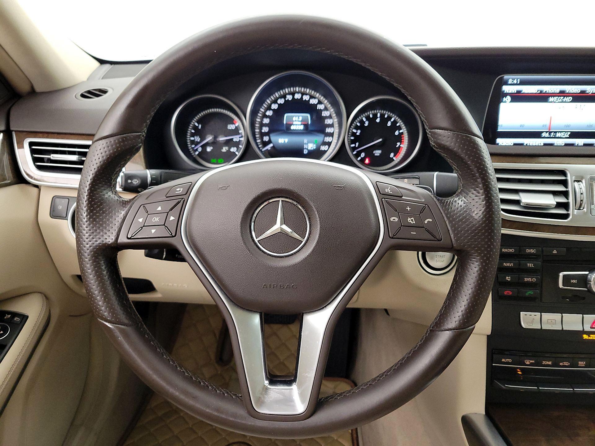 Thumbnail: 2015 Mercedes-Benz E-Class - 10