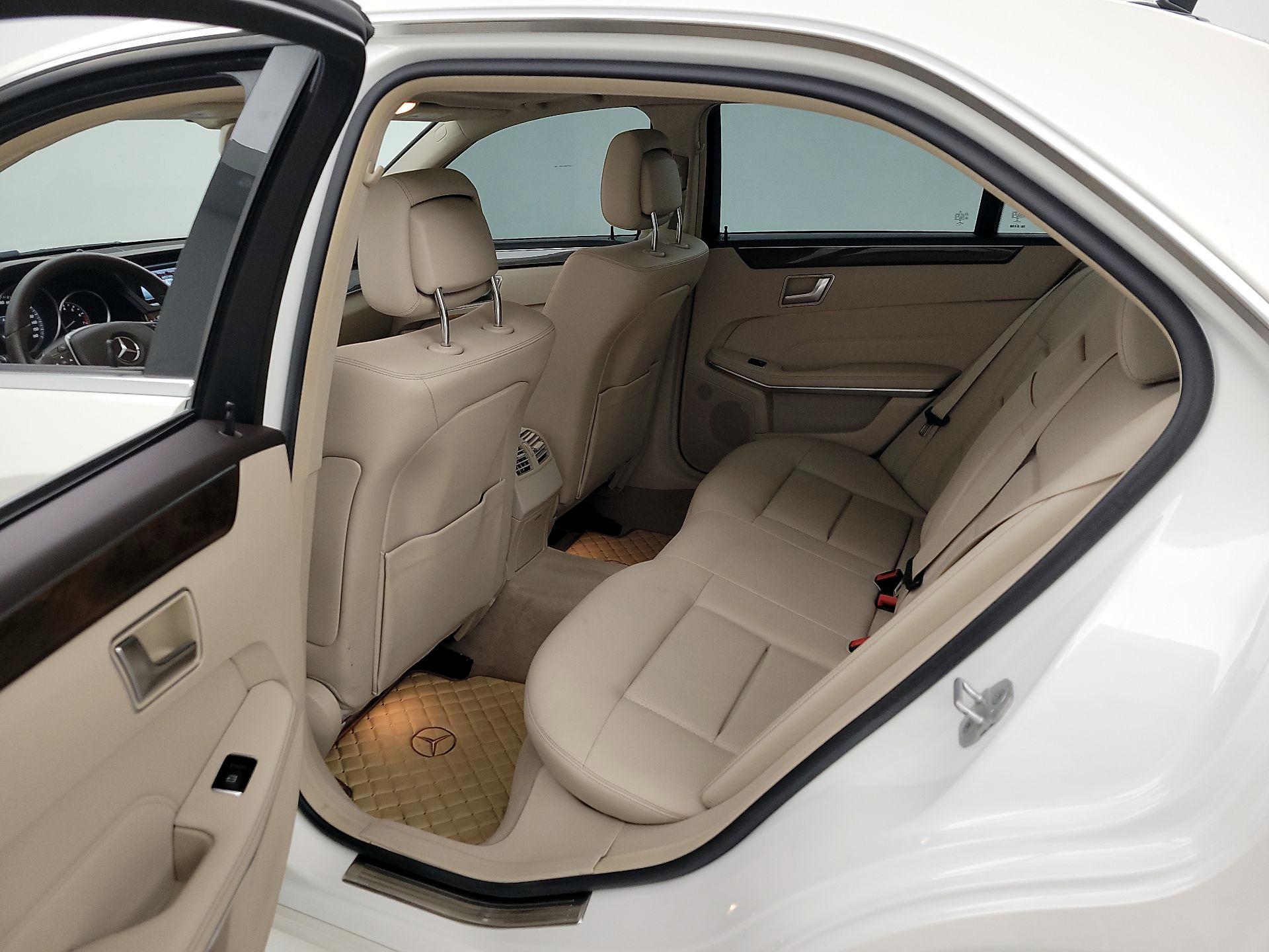 Thumbnail: 2015 Mercedes-Benz E-Class - 19