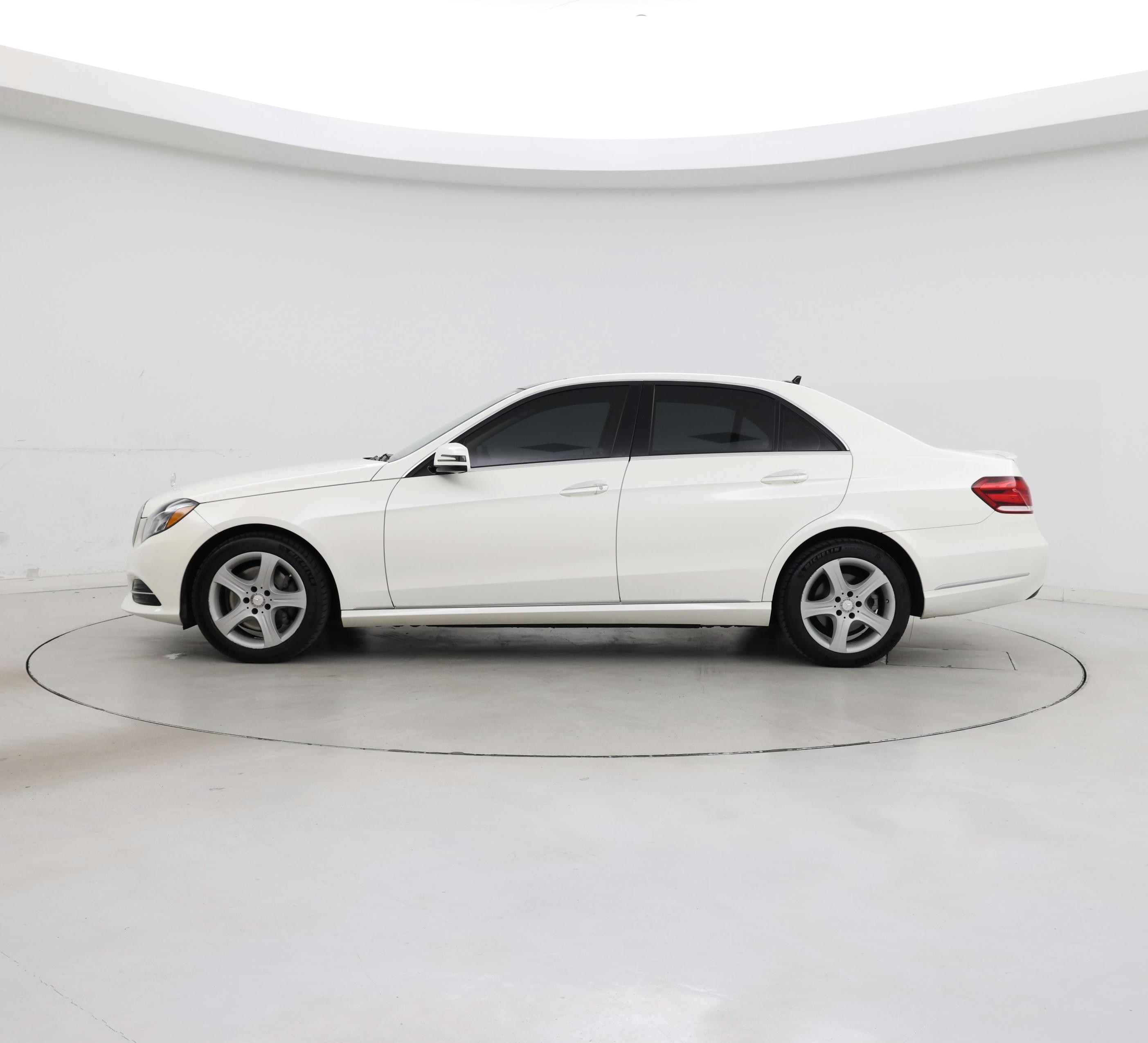 Thumbnail: 2015 Mercedes-Benz E-Class - 3