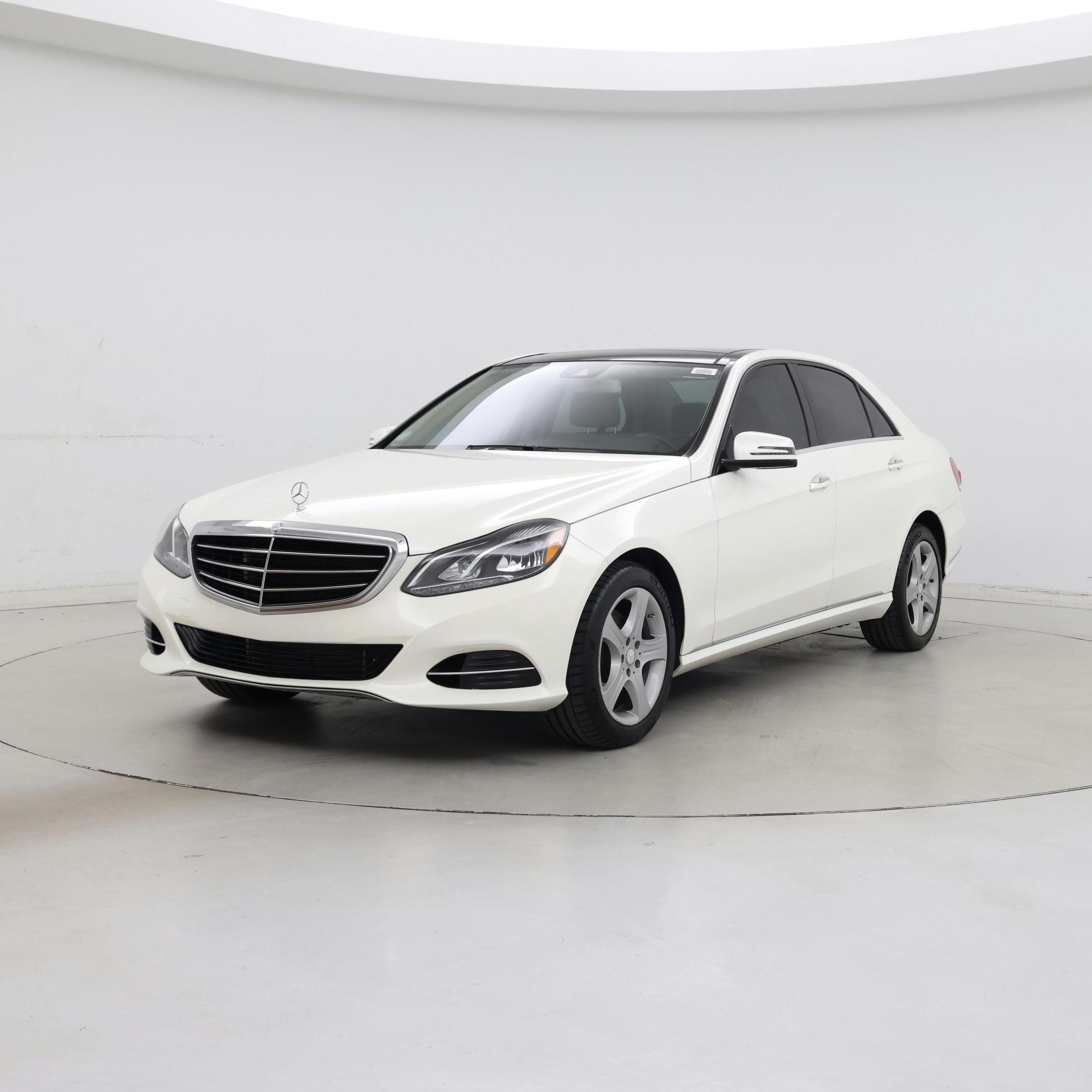Thumbnail: 2015 Mercedes-Benz E-Class - 4
