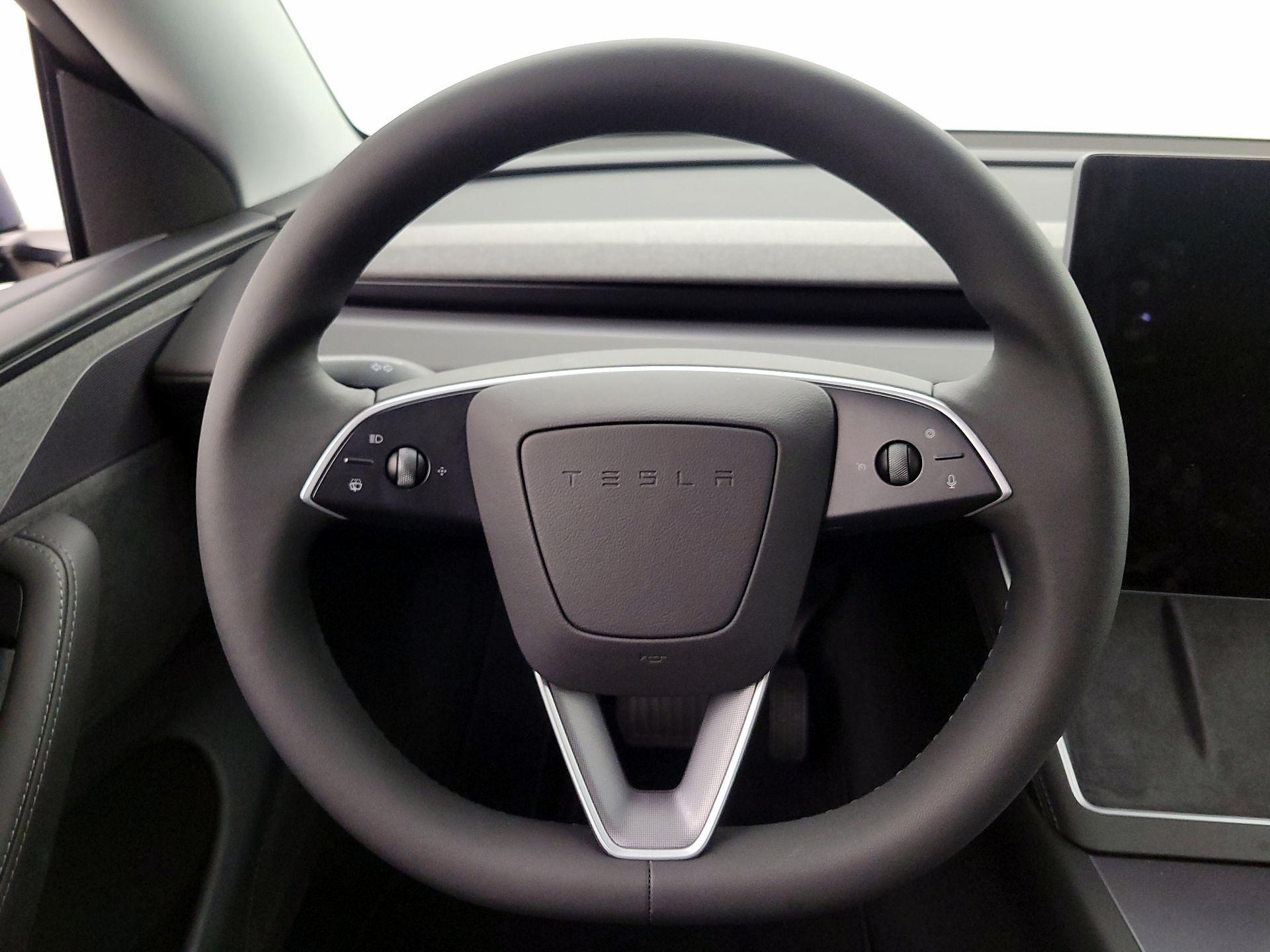 Thumbnail: 2026 Tesla Model Y - 10