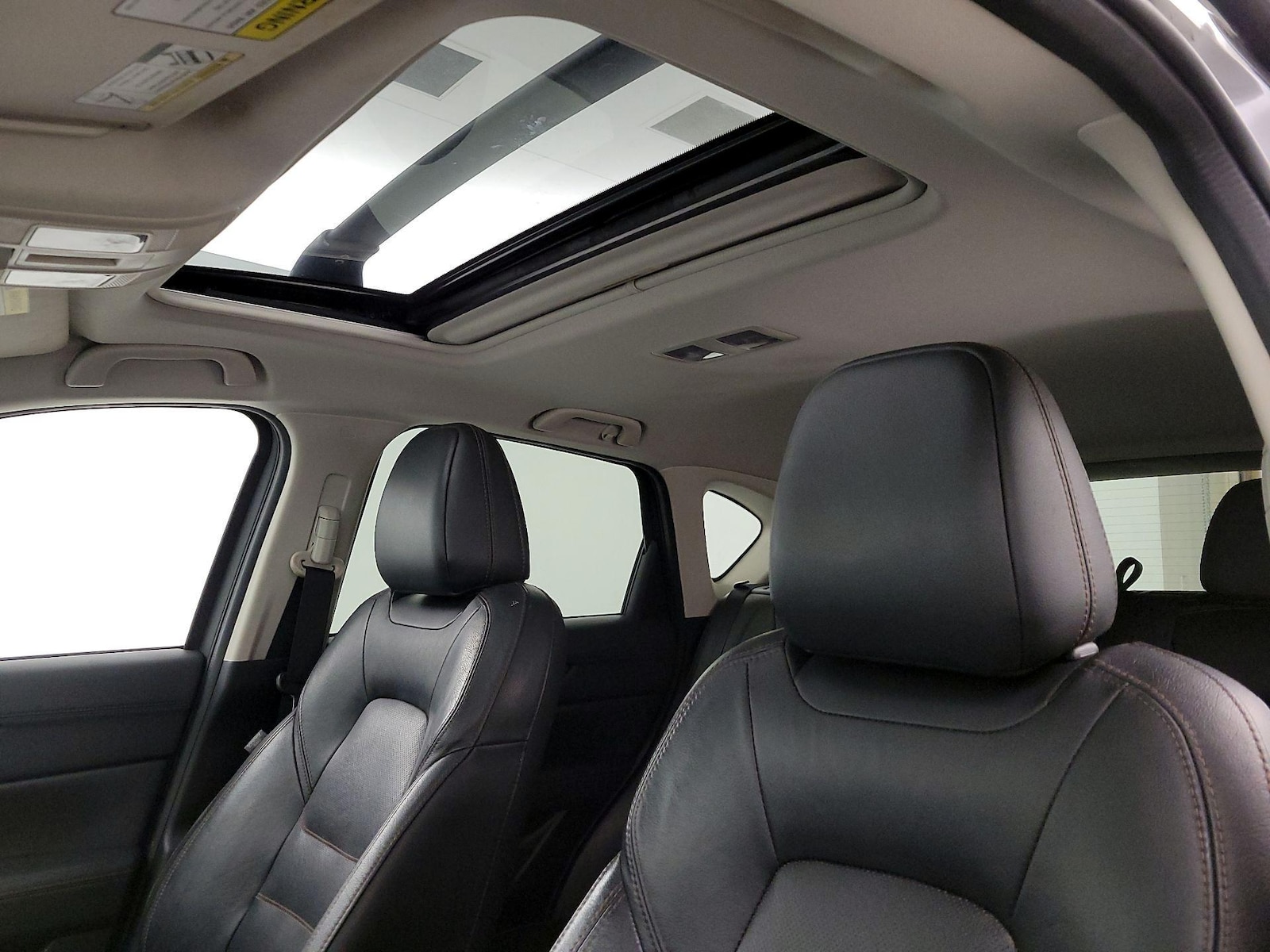 Sunroof(s) & Overhead Airbags
