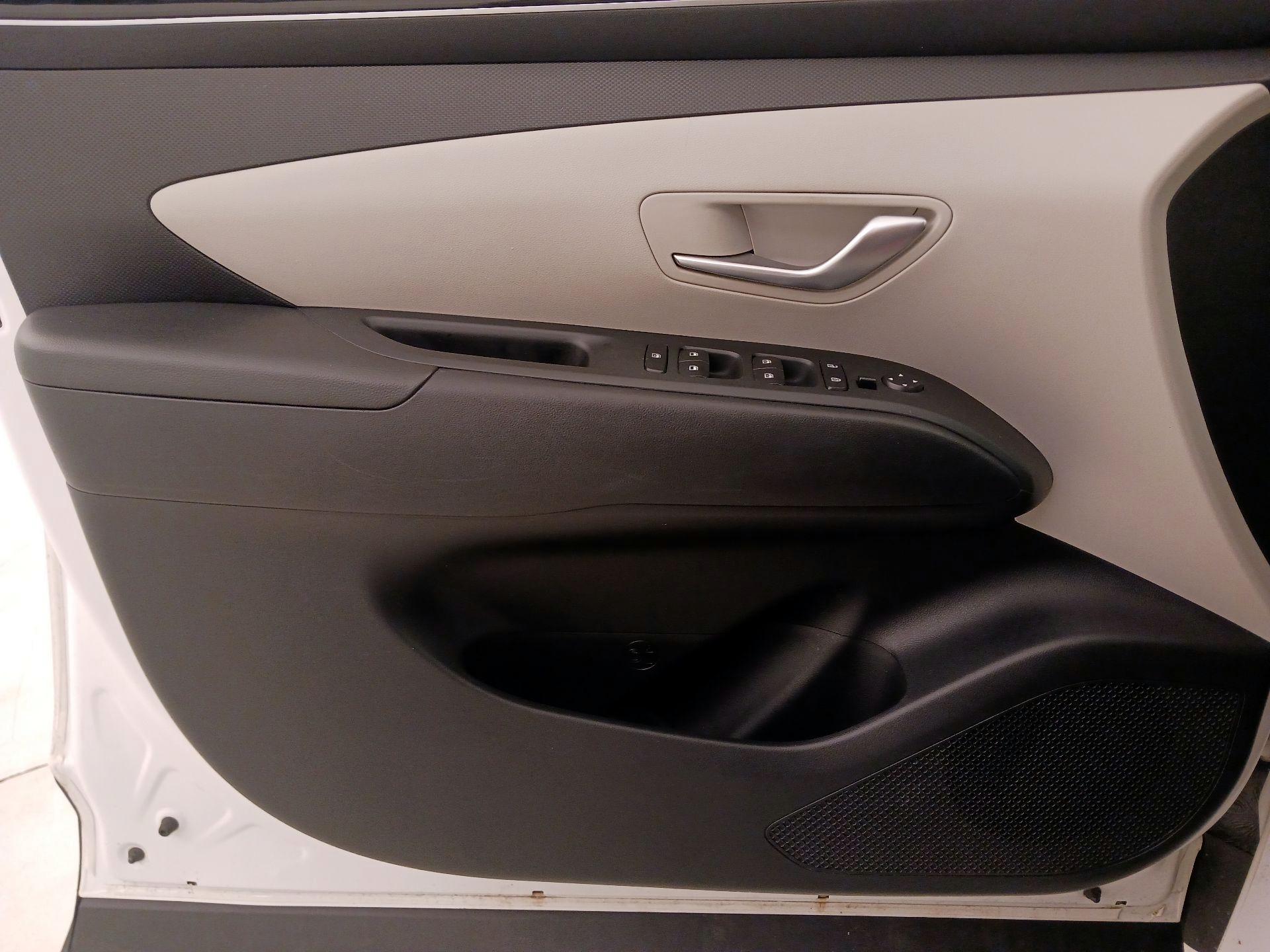 Thumbnail: 2022 Hyundai Tucson - 12