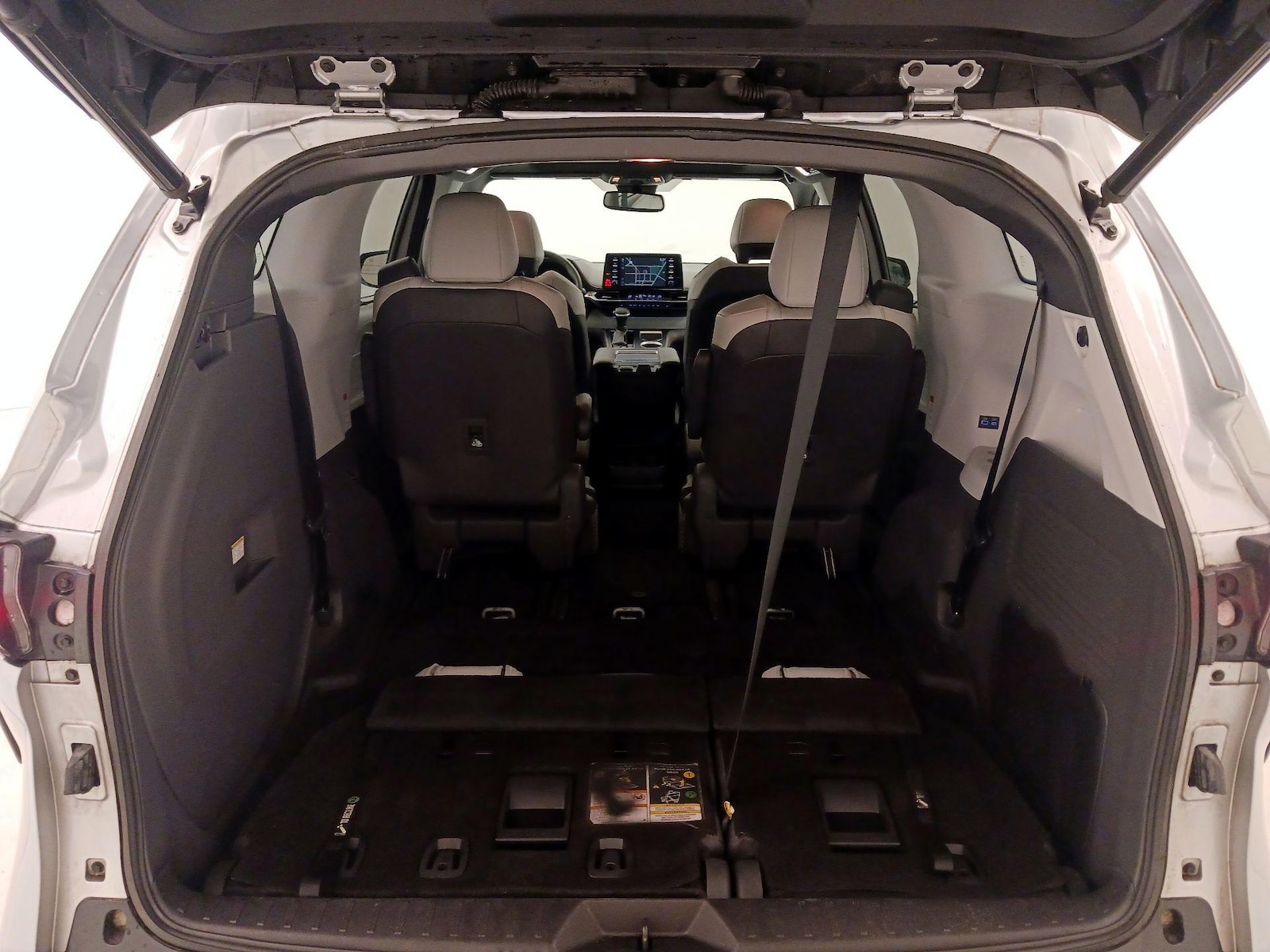 2021 Toyota Sienna XSE - Photo 25