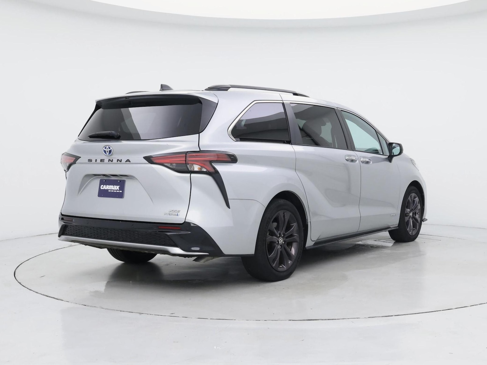 2021 Toyota Sienna XSE - Photo 9