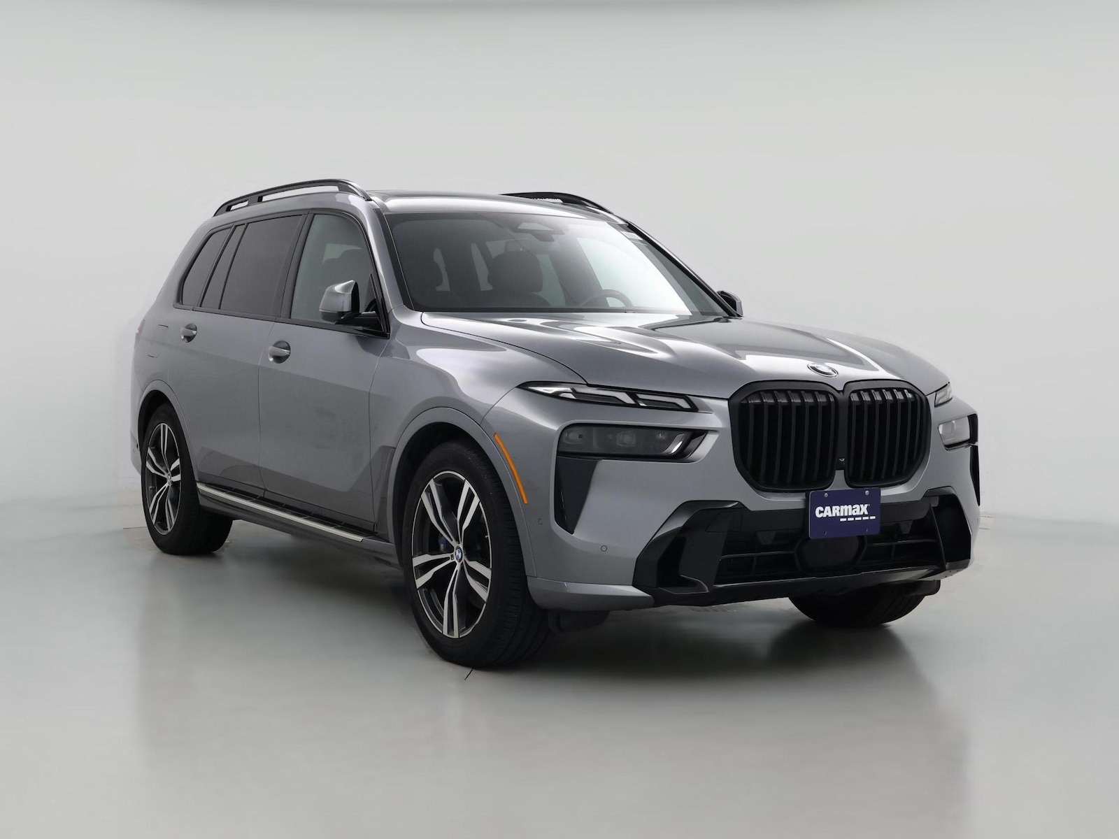 2023 BMW X7