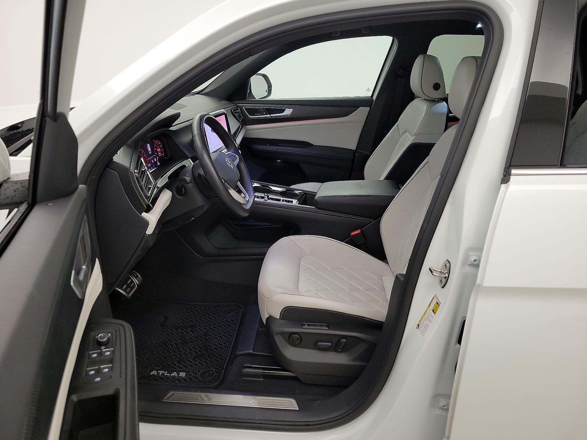 Thumbnail: 2024 Volkswagen Atlas - 11