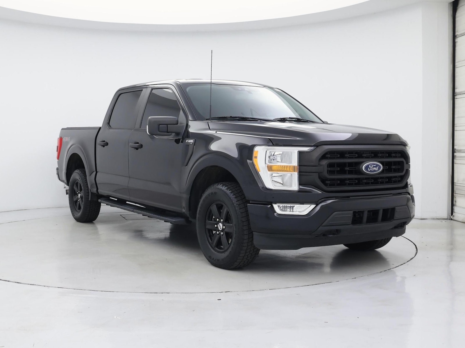 2021 Ford F-150 XL - Photo 2