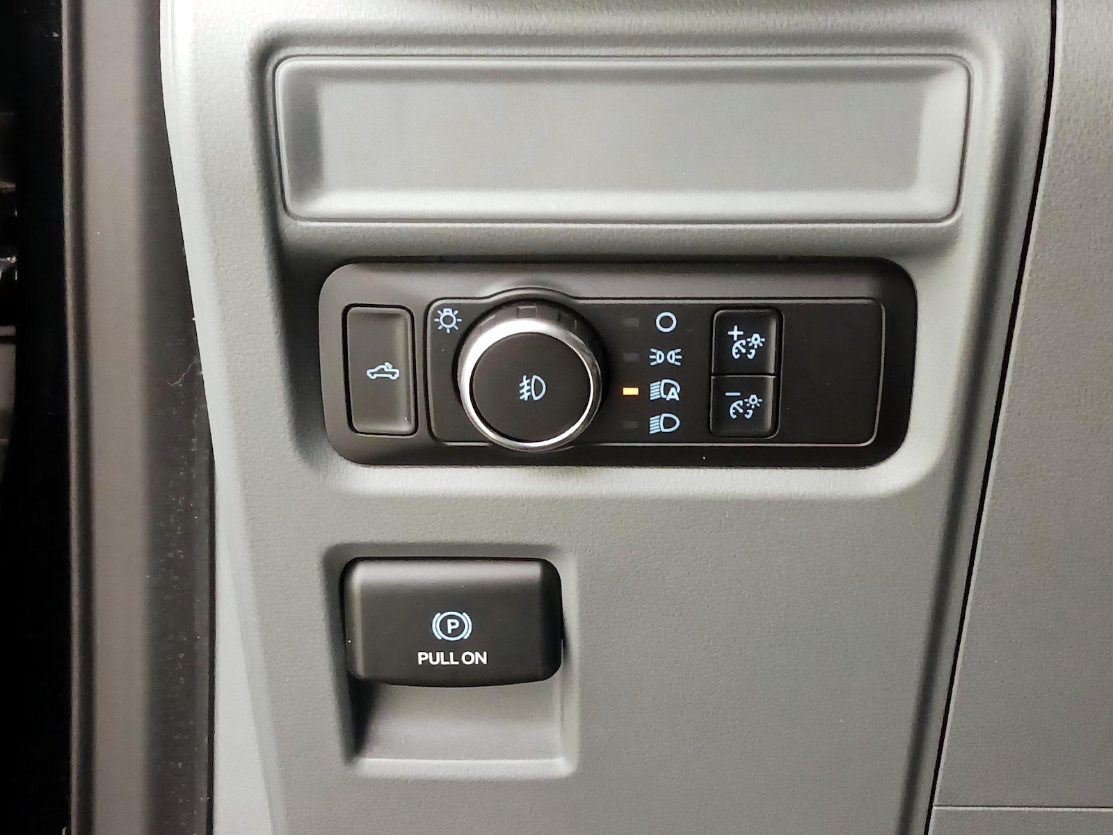 2021 Ford F-150 XL - Photo 14
