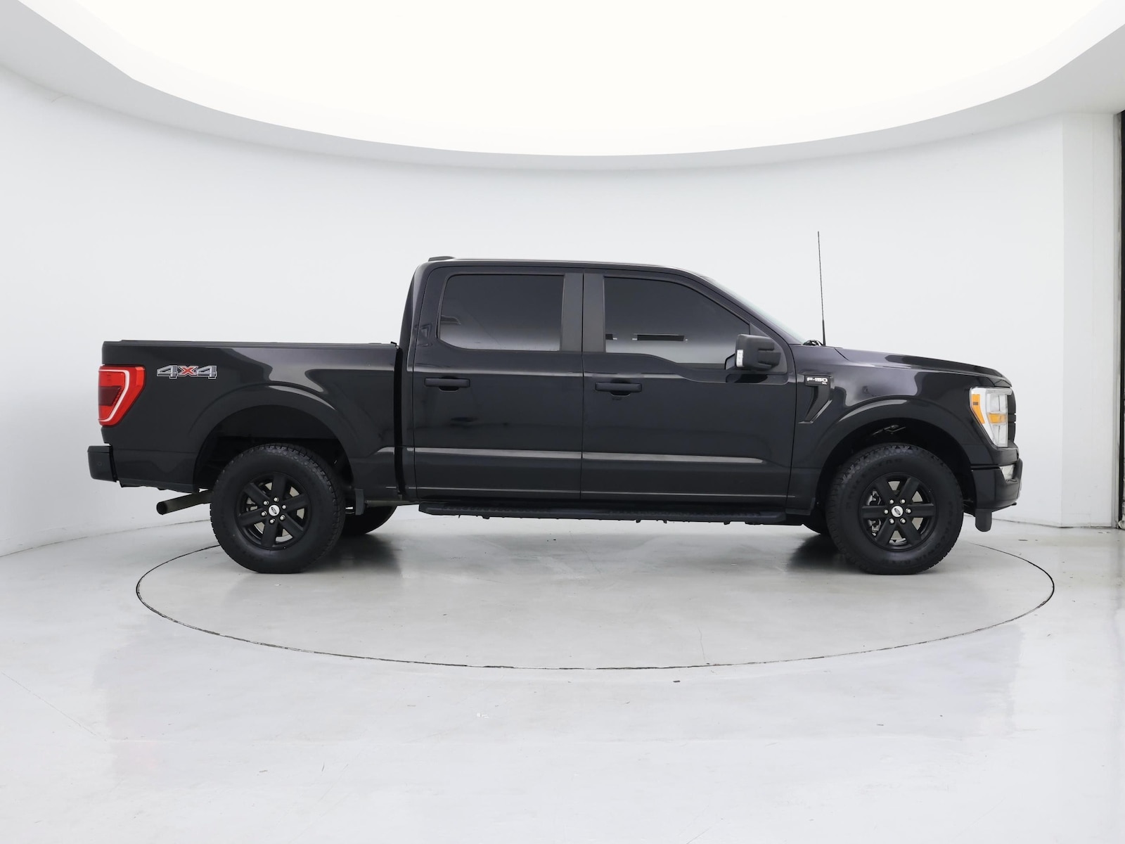 2021 Ford F-150 XL - Photo 8