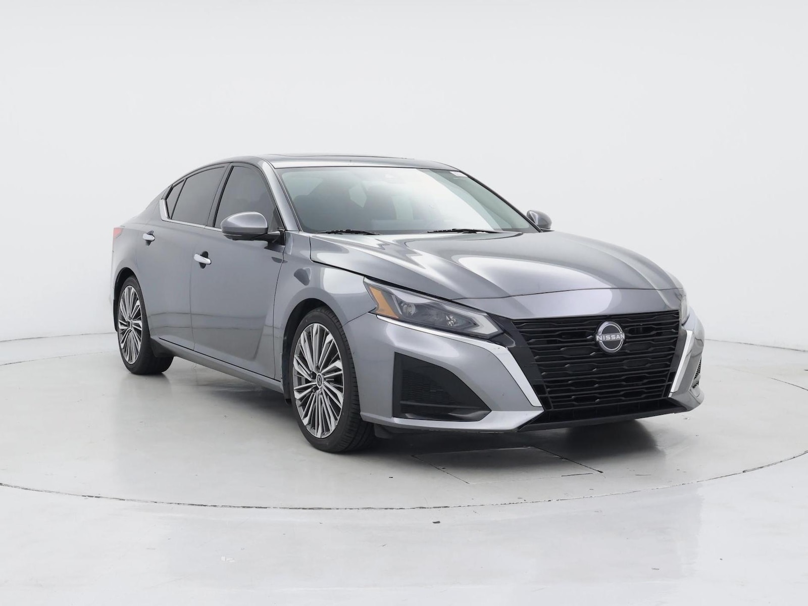 2023 Nissan Altima SL - Photo 2