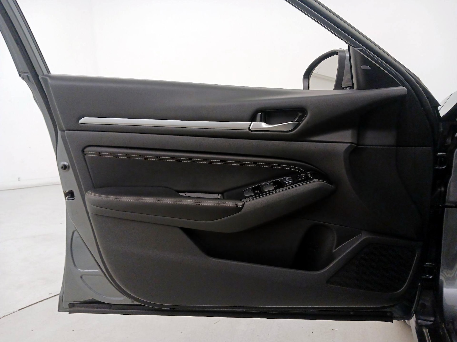2023 Nissan Altima SL - Photo 13