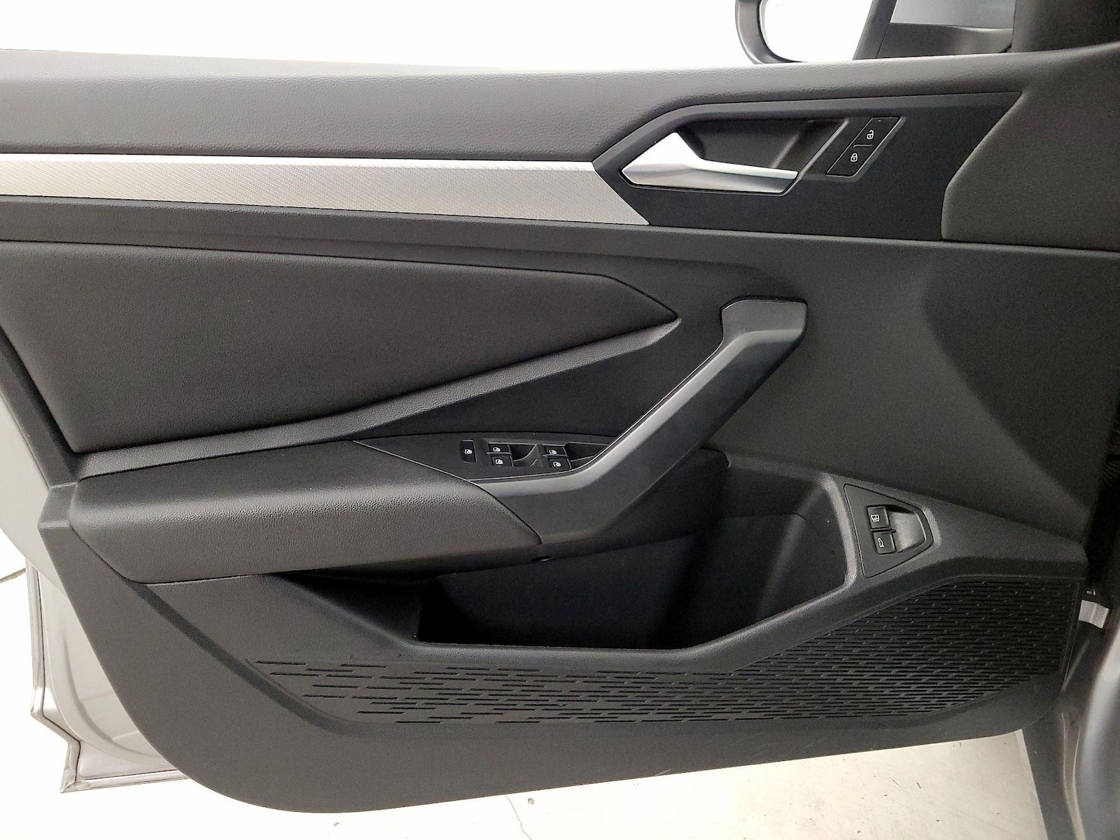 2021 Volkswagen Jetta SE - Photo 13