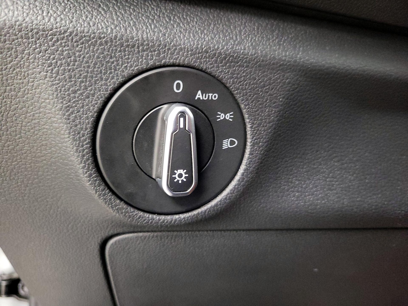 2021 Volkswagen Jetta SE - Photo 14