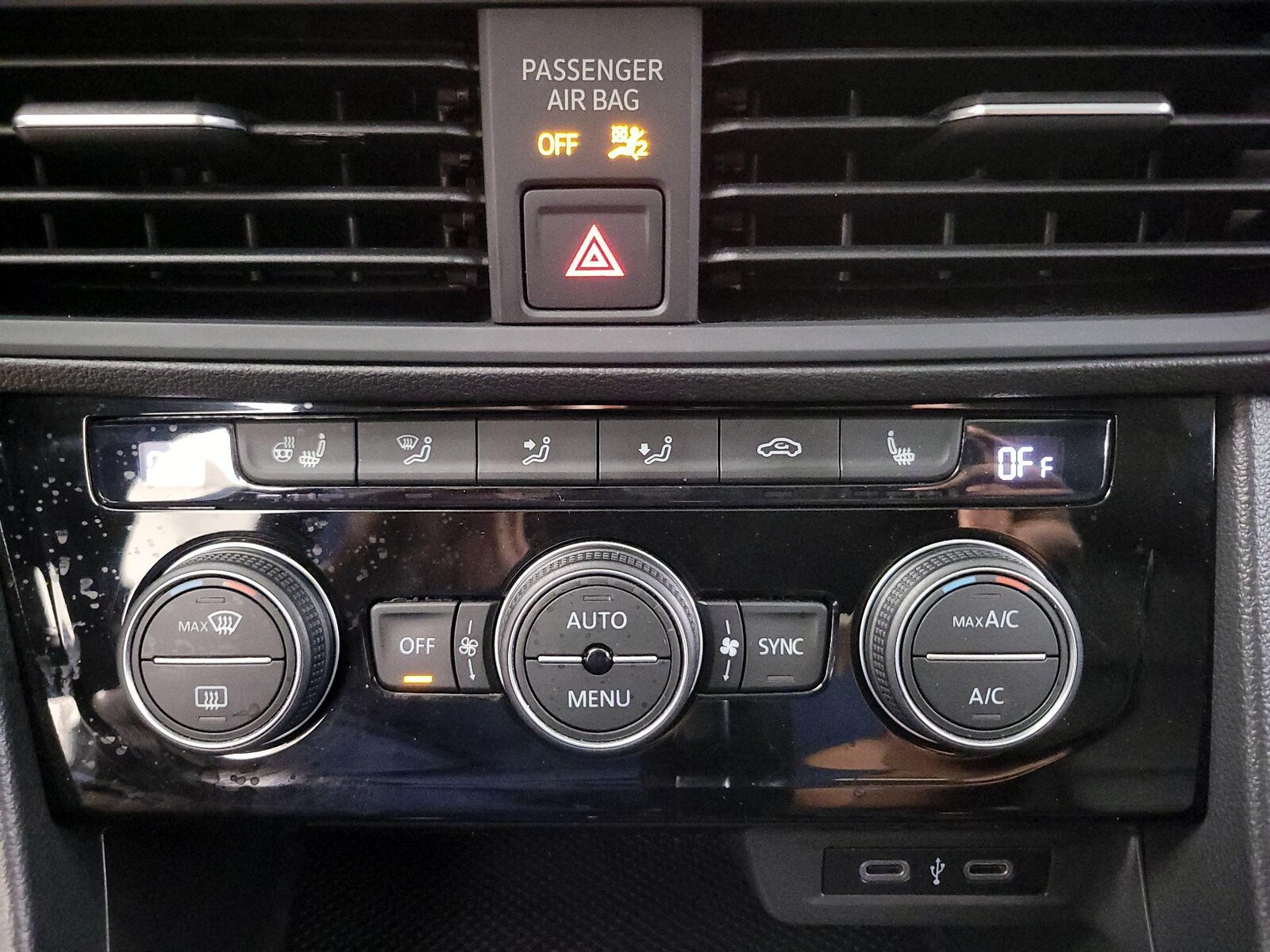 2021 Volkswagen Jetta SE - Photo 17