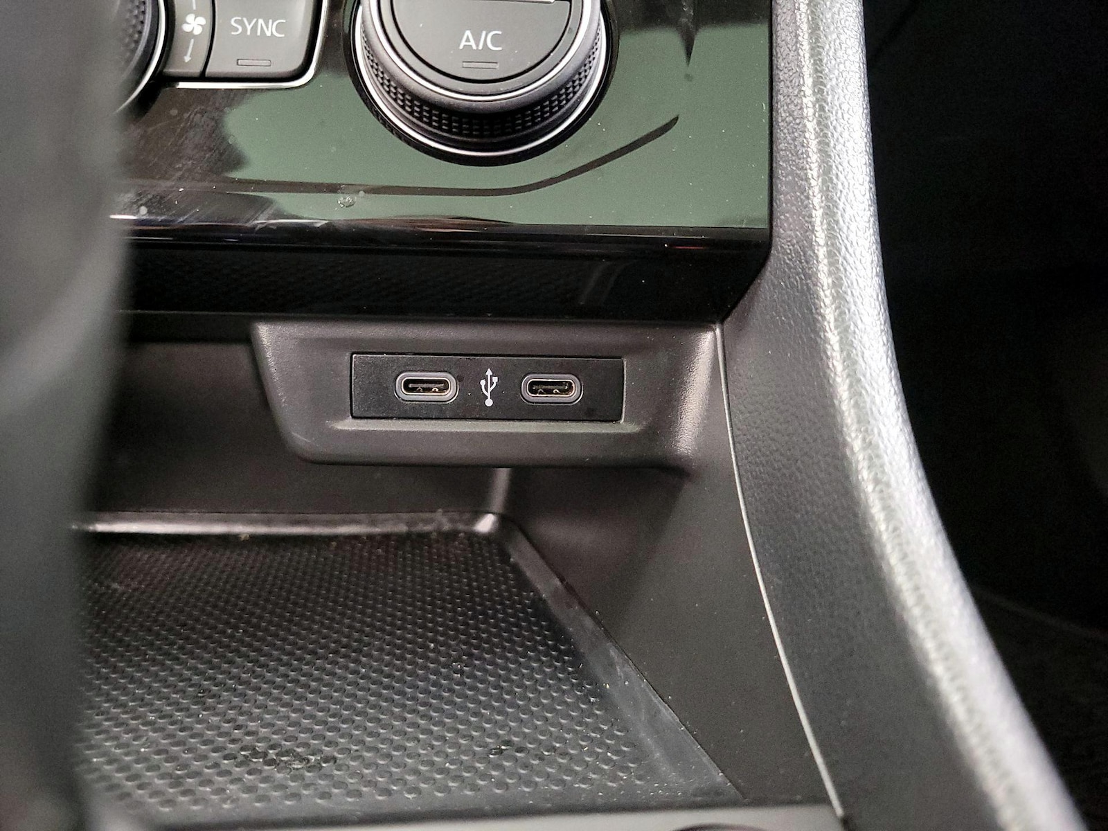 2021 Volkswagen Jetta SE - Photo 19